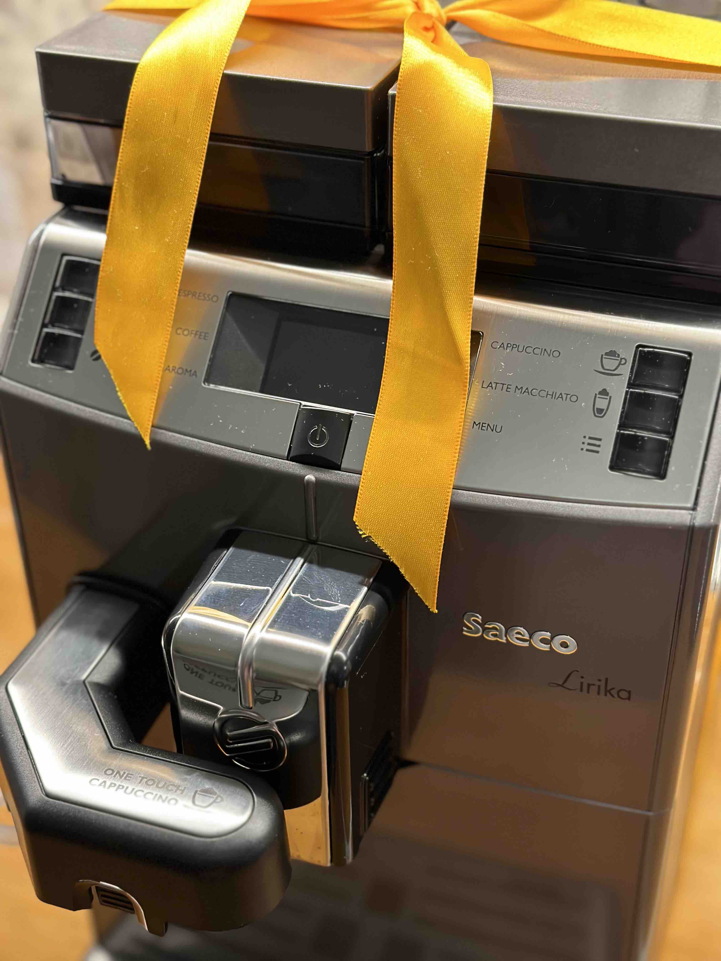 Кофемашина автоматическая Saeco Lirika One Touch Cappuccino - отзывы  покупателей на маркетплейсе Мегамаркет | Артикул: 100025653337