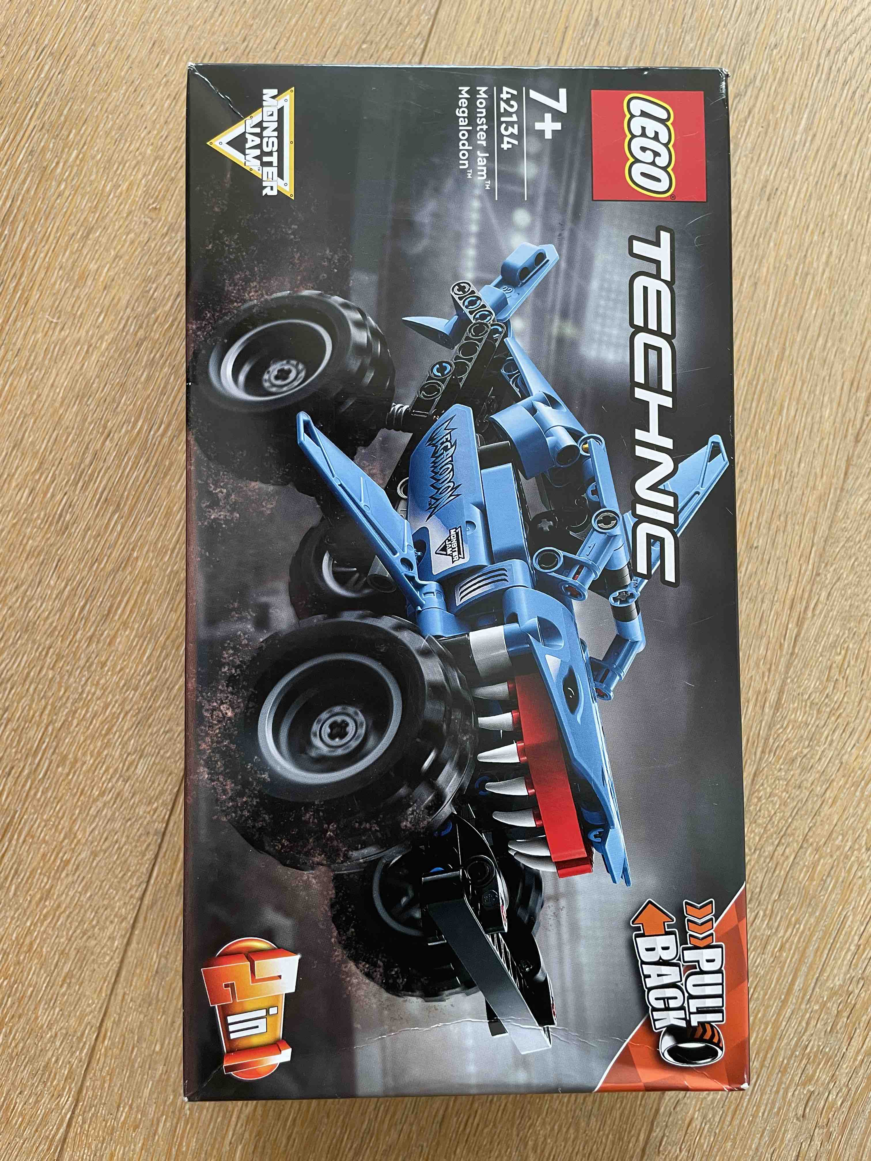 Отзывы о конструктор LEGO Technic Monster Jam: Мегалодон, 260 деталей,  42134 - отзывы покупателей на Мегамаркет | конструкторы LEGO 42134 -  600005502537