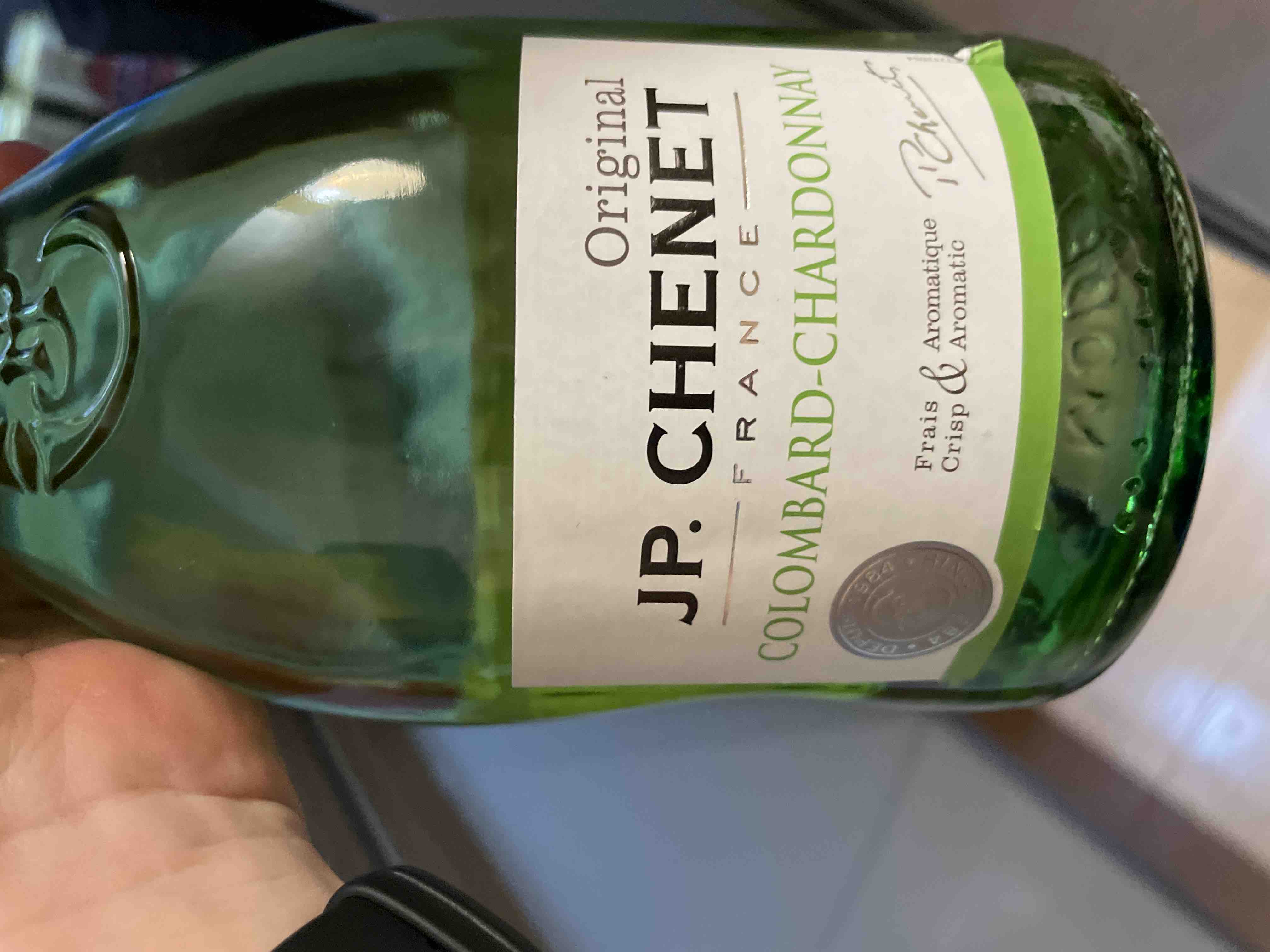 Jp chenet вино полусухое. Вино Colombard. Colombard Chardonnay. Коломбар Шардоне белое сухое 2019 Ивон МО. Вино j.p. CHENET Syrah 1996 год.