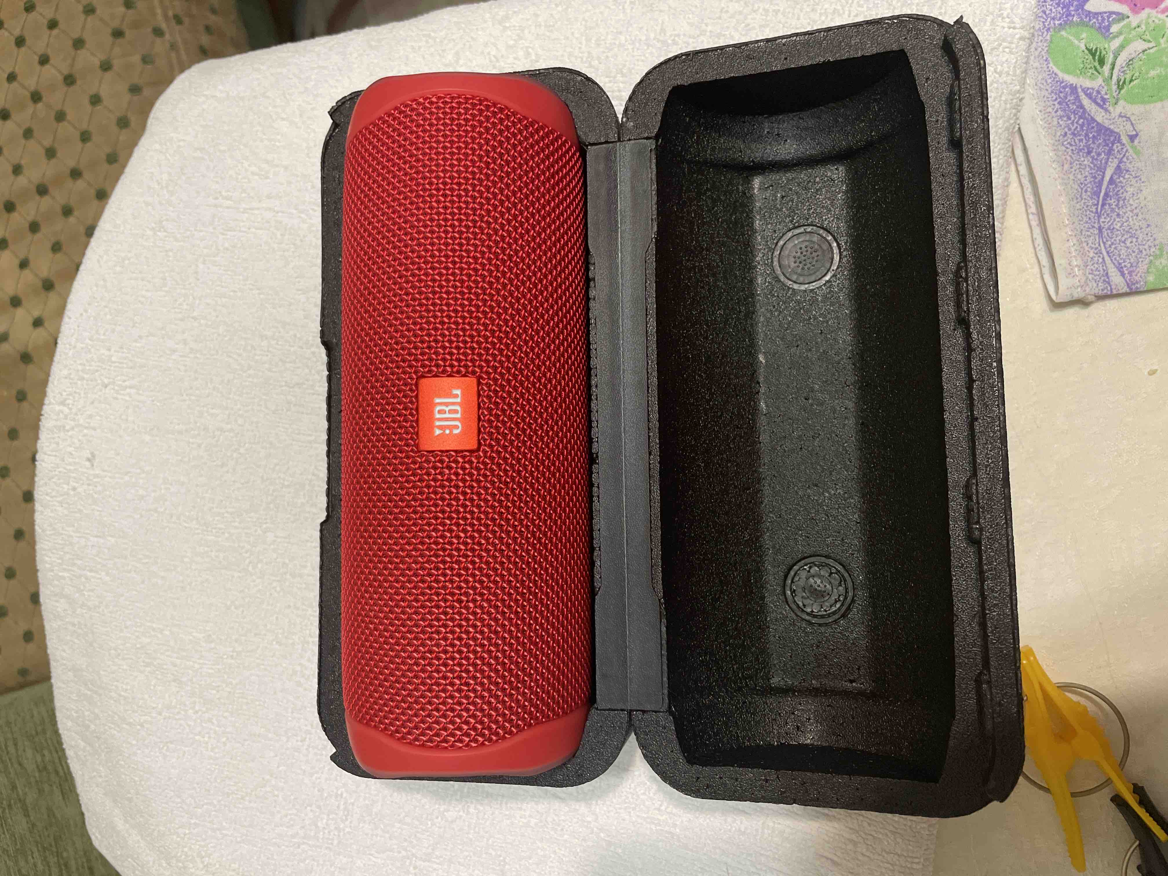 Портативная колонка JBL Flip 5 Red - отзывы покупателей на маркетплейсе  Мегамаркет | Артикул: 100025258641