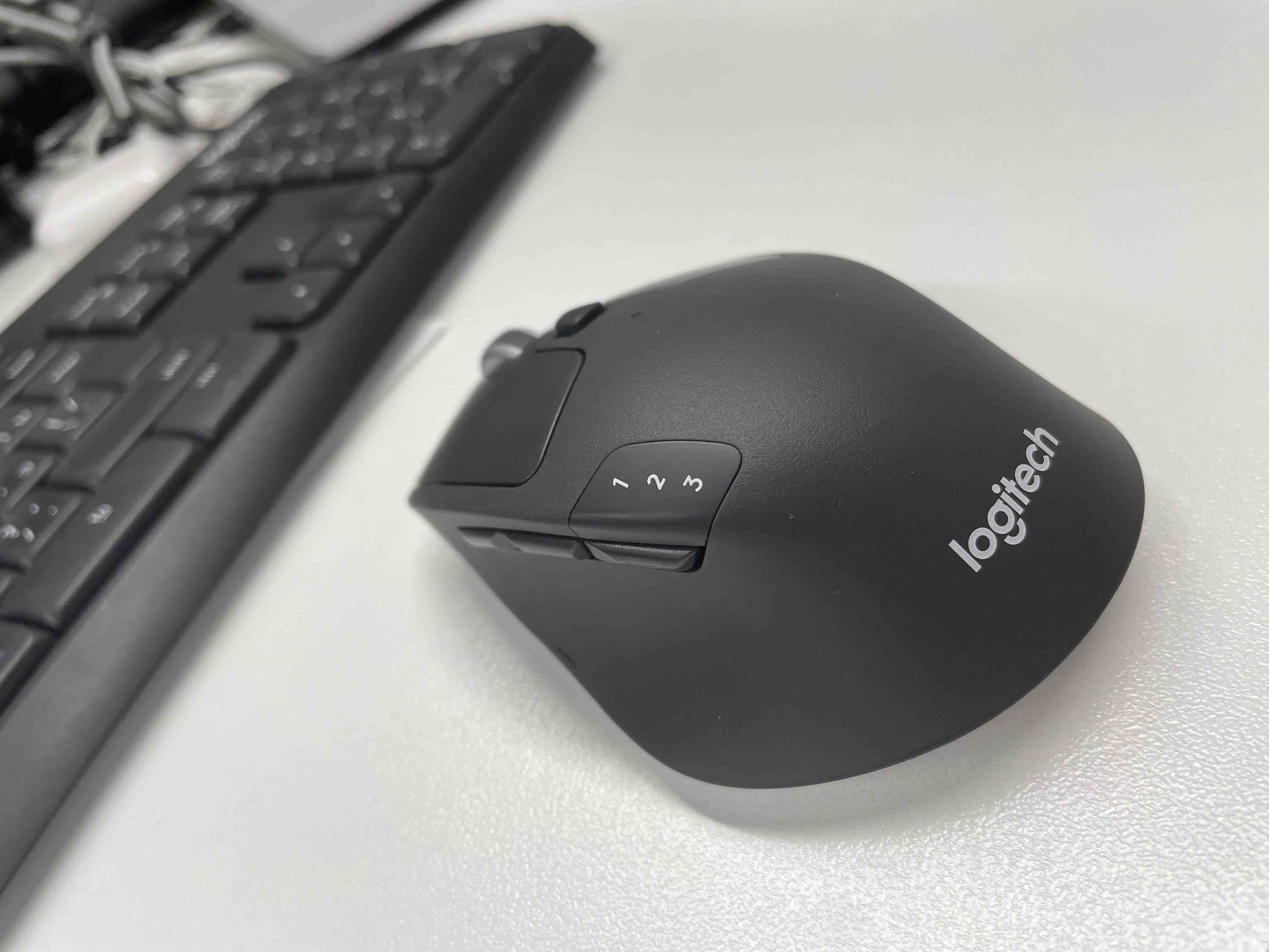 Беспроводная мышь Logitech M720 Black (910-004791) - отзывы покупателей на  маркетплейсе Мегамаркет | Артикул: 100000431418