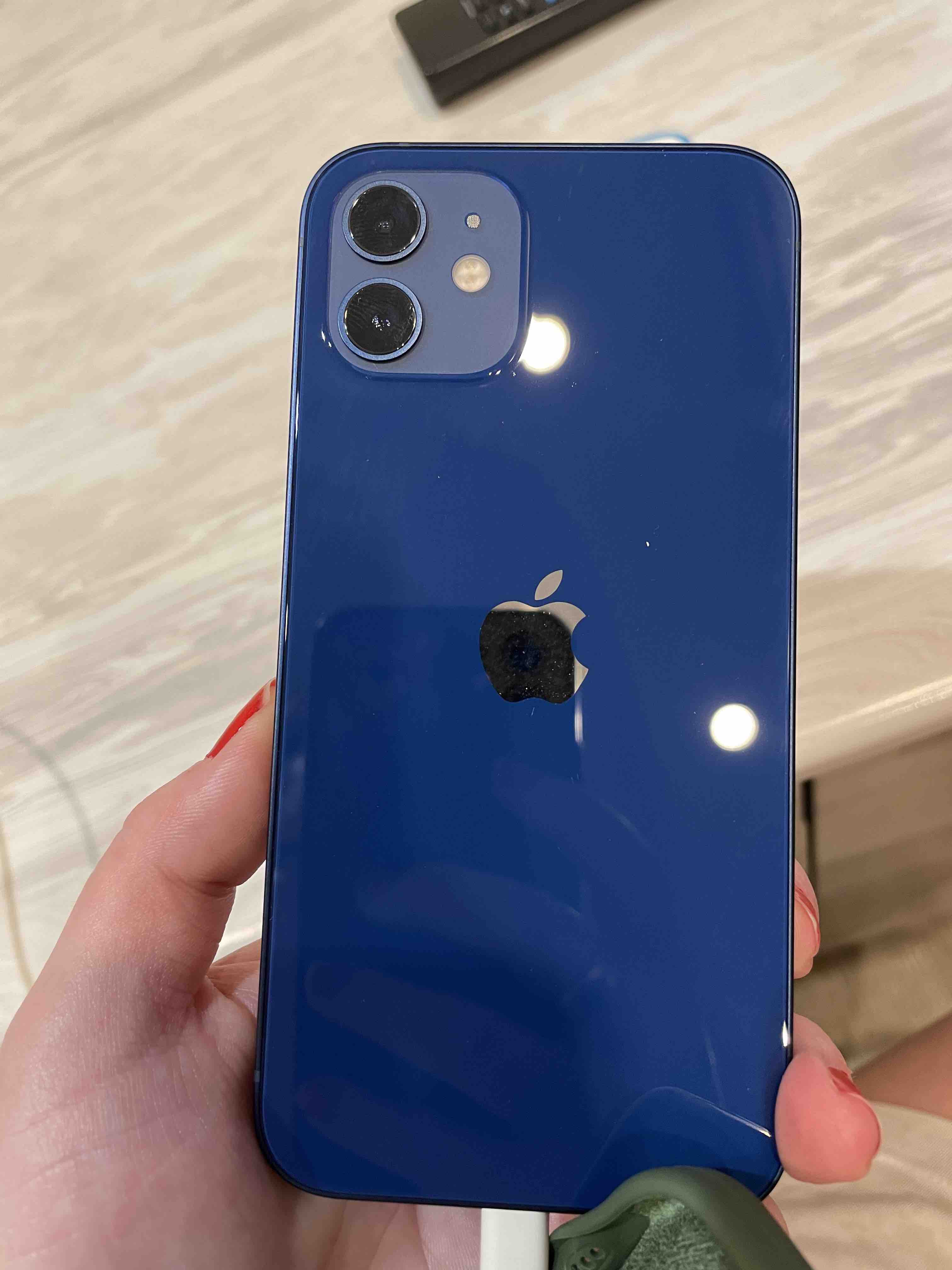 Смартфон Apple iPhone 12 64GB Blue - купить в Билайн Москва (со склада  СберМегаМаркет), цена на Мегамаркет