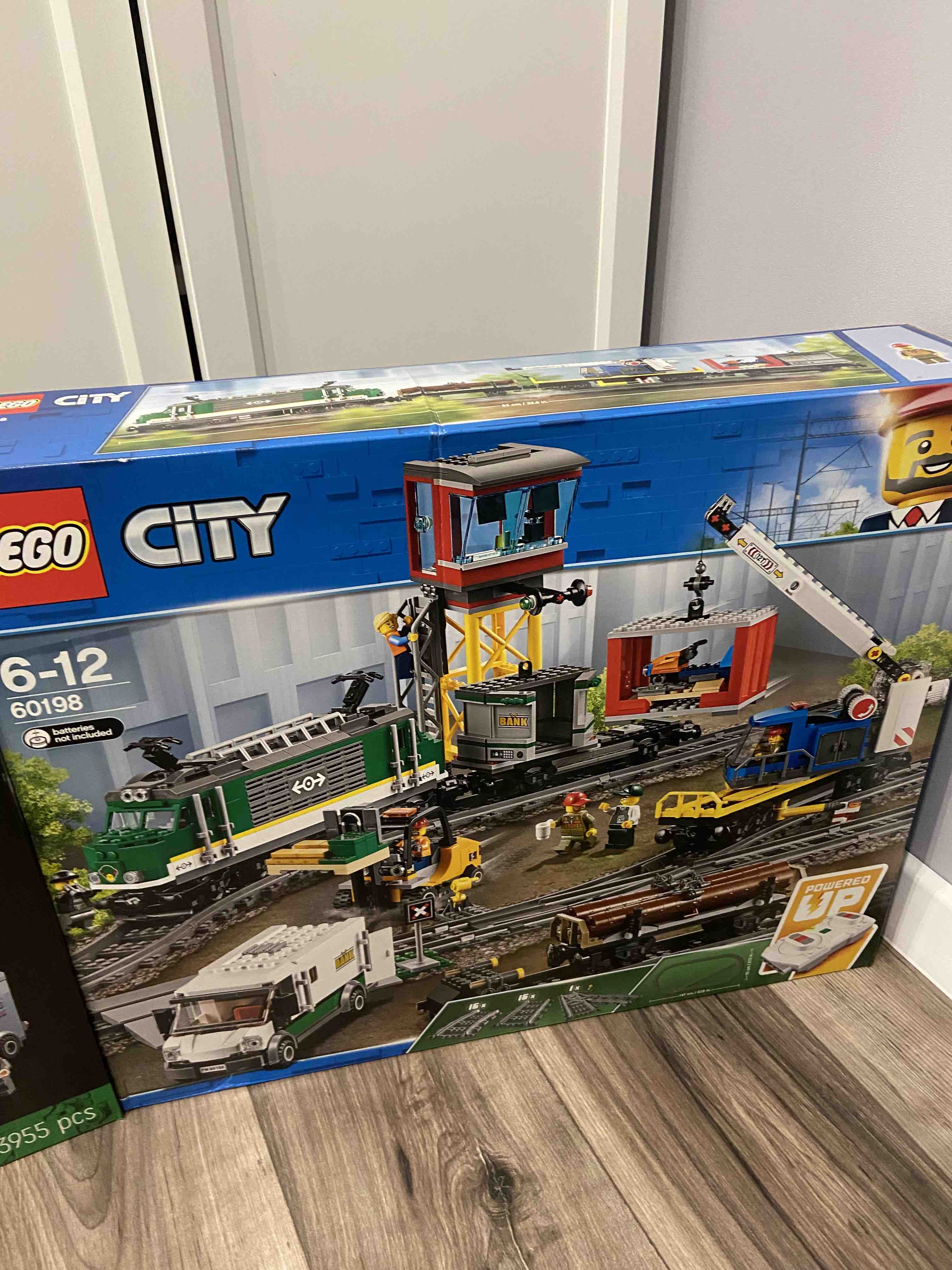 Отзывы о конструктор LEGO City Trains Cargo train Товарный поезд 60198 -  отзывы покупателей на Мегамаркет | конструкторы LEGO 60198 - 100023624019