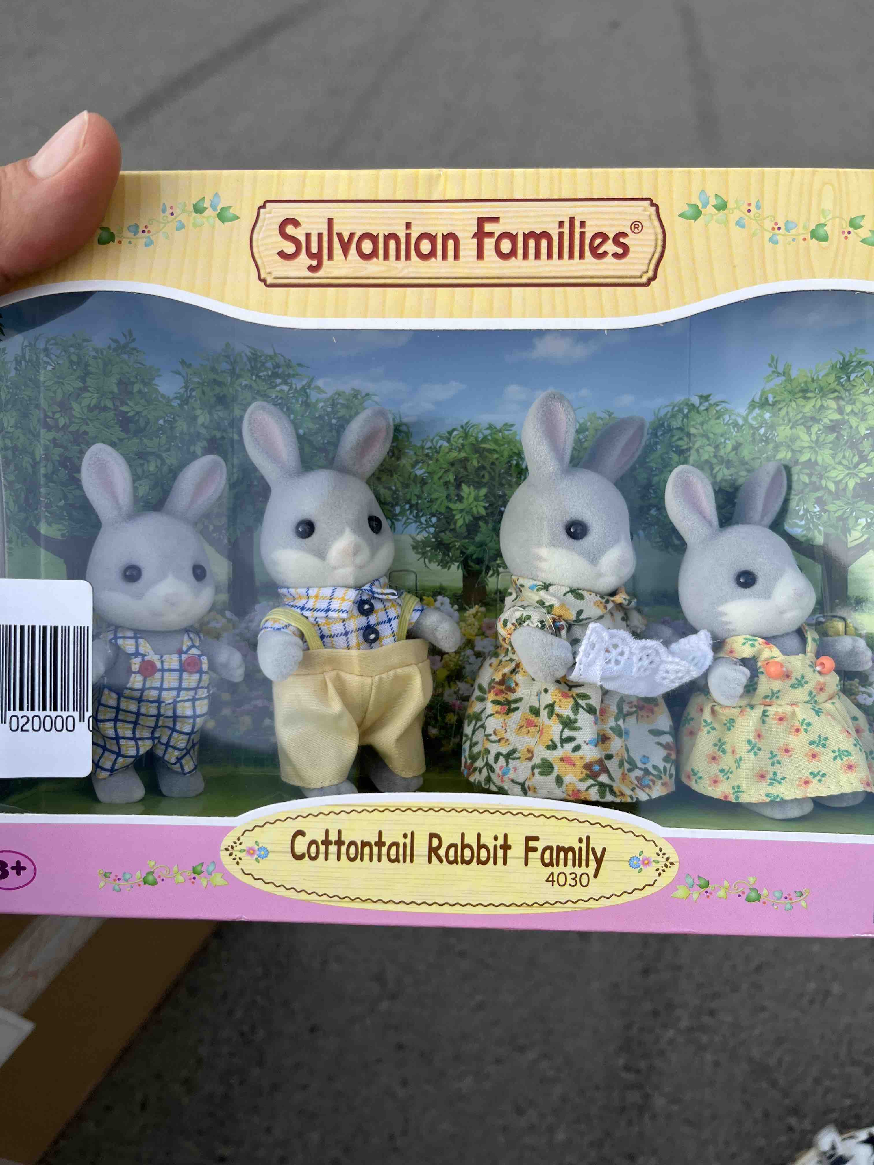 Отзывы о игровой набор Sylvanian Families Семья серых кроликов - отзывы  покупателей на Мегамаркет | игровые наборы и фигурки 3134/4030 -  100022999770