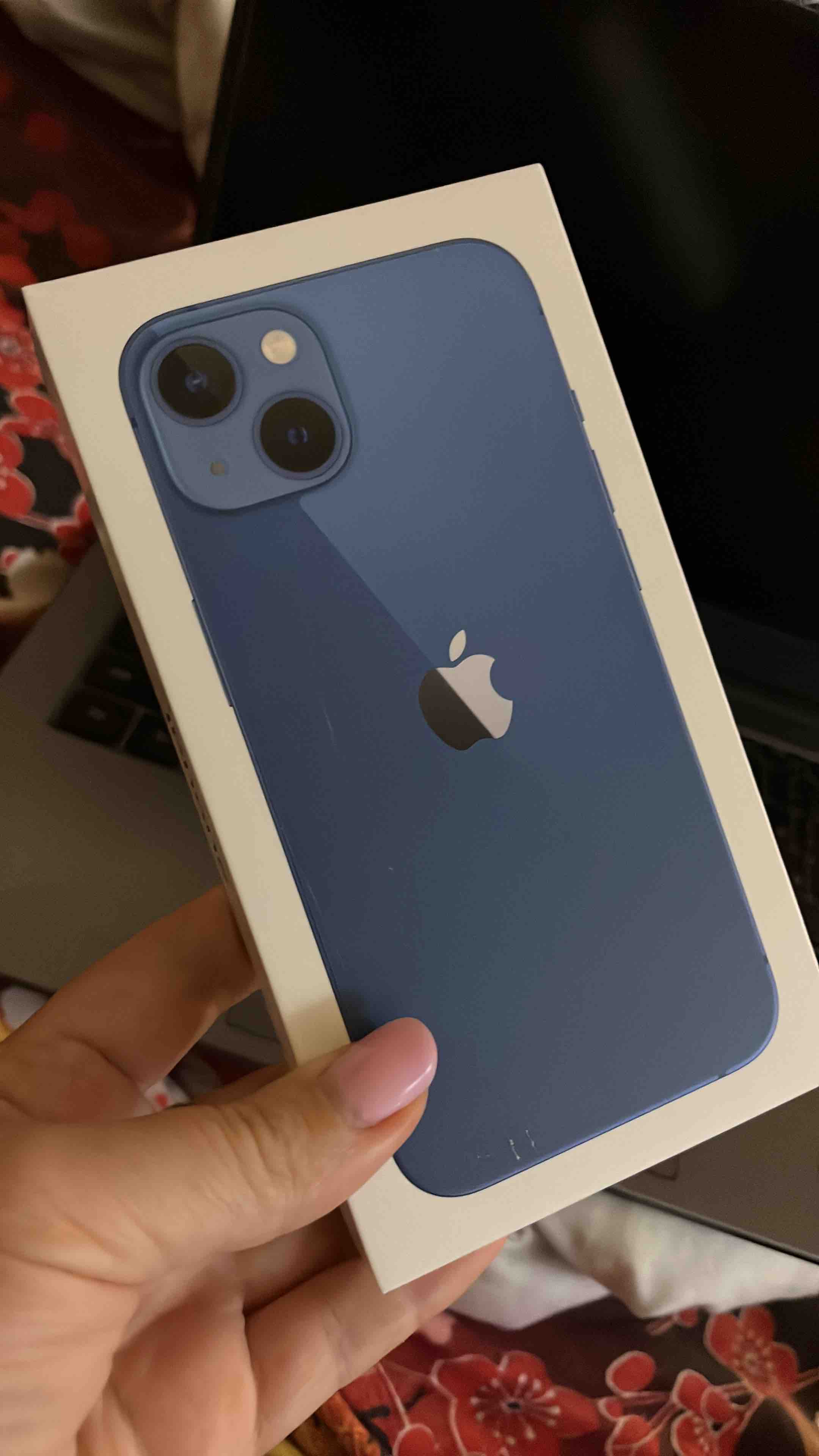 Смартфон Apple iPhone 13 256GB Blue - отзывы покупателей на маркетплейсе  Мегамаркет | Артикул: 100029275867