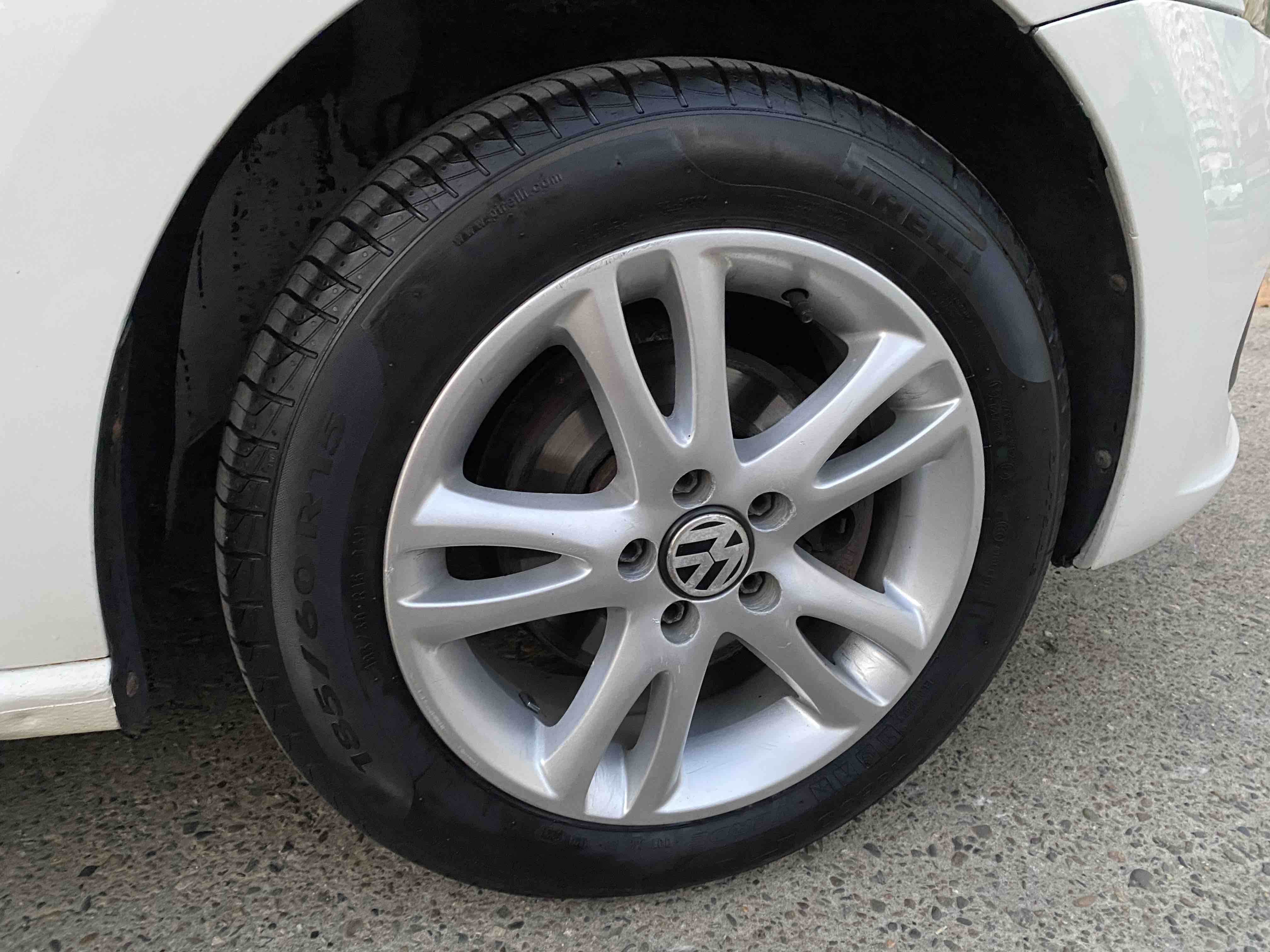 Купить шины Pirelli Cinturato P1 Verde 185/60 R15 84H, цены на Мегамаркет |  Артикул: 100042871346