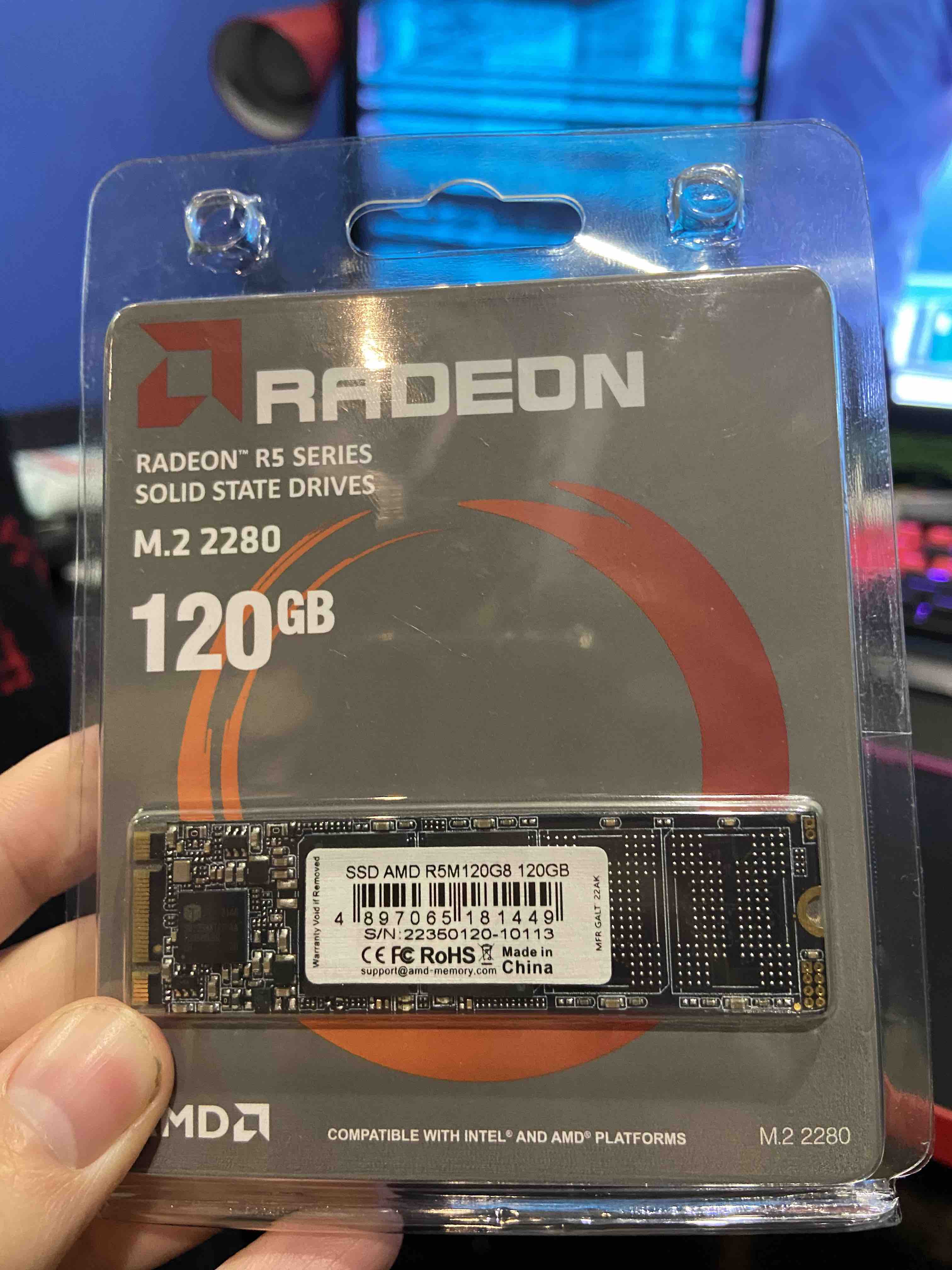 SSD диск AMD Radeon R5 120ГБ (R5M120G8) - отзывы покупателей на Мегамаркет  | 100026934131