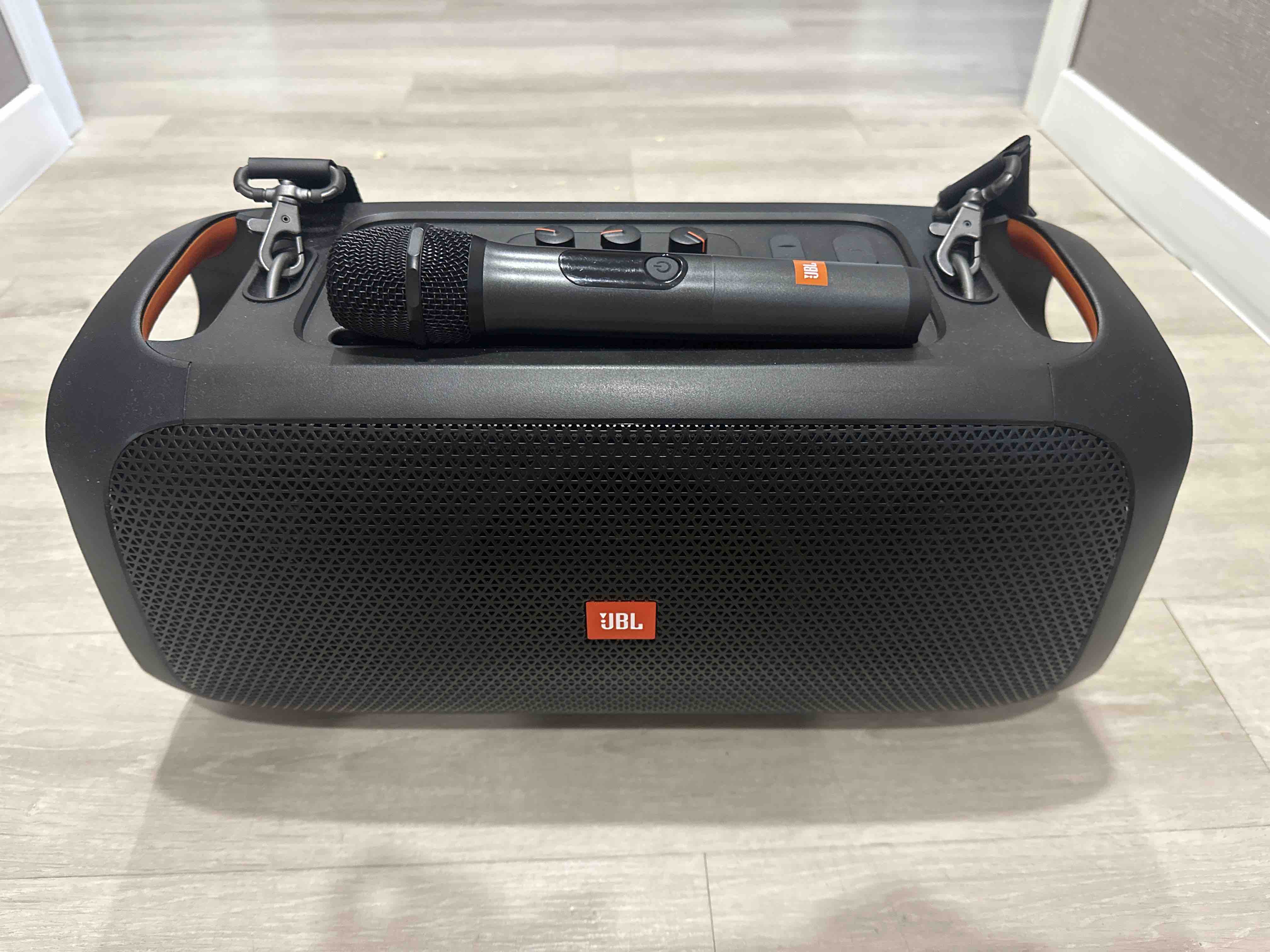 Портативная колонка JBL PartyBox On-The-Go Black - отзывы покупателей на  маркетплейсе Мегамаркет | Артикул: 100028088868