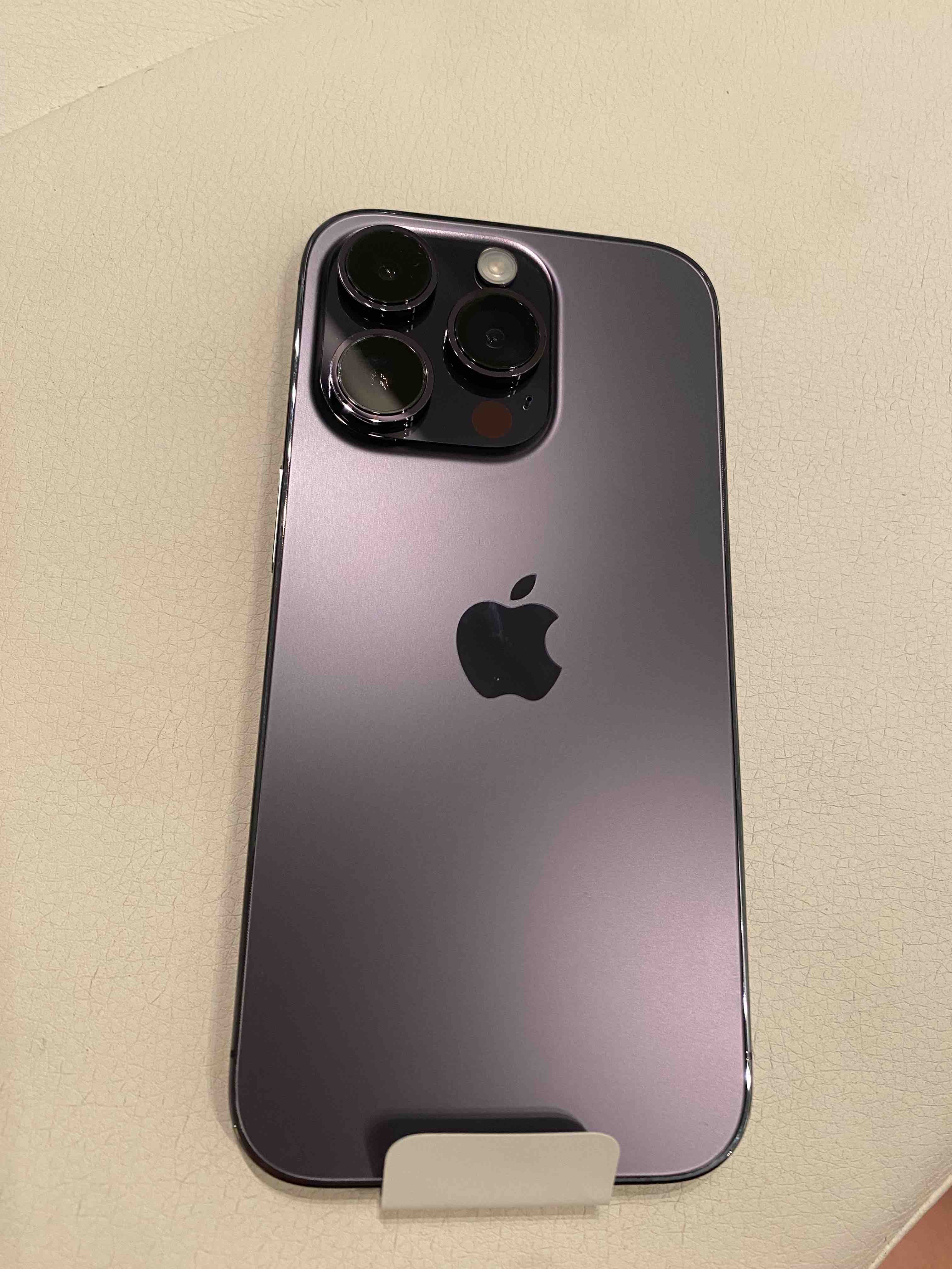 Смартфон Apple iPhone 14 Pro 256Gb Deep Purple - отзывы покупателей на  маркетплейсе Мегамаркет | Артикул: 100055896727