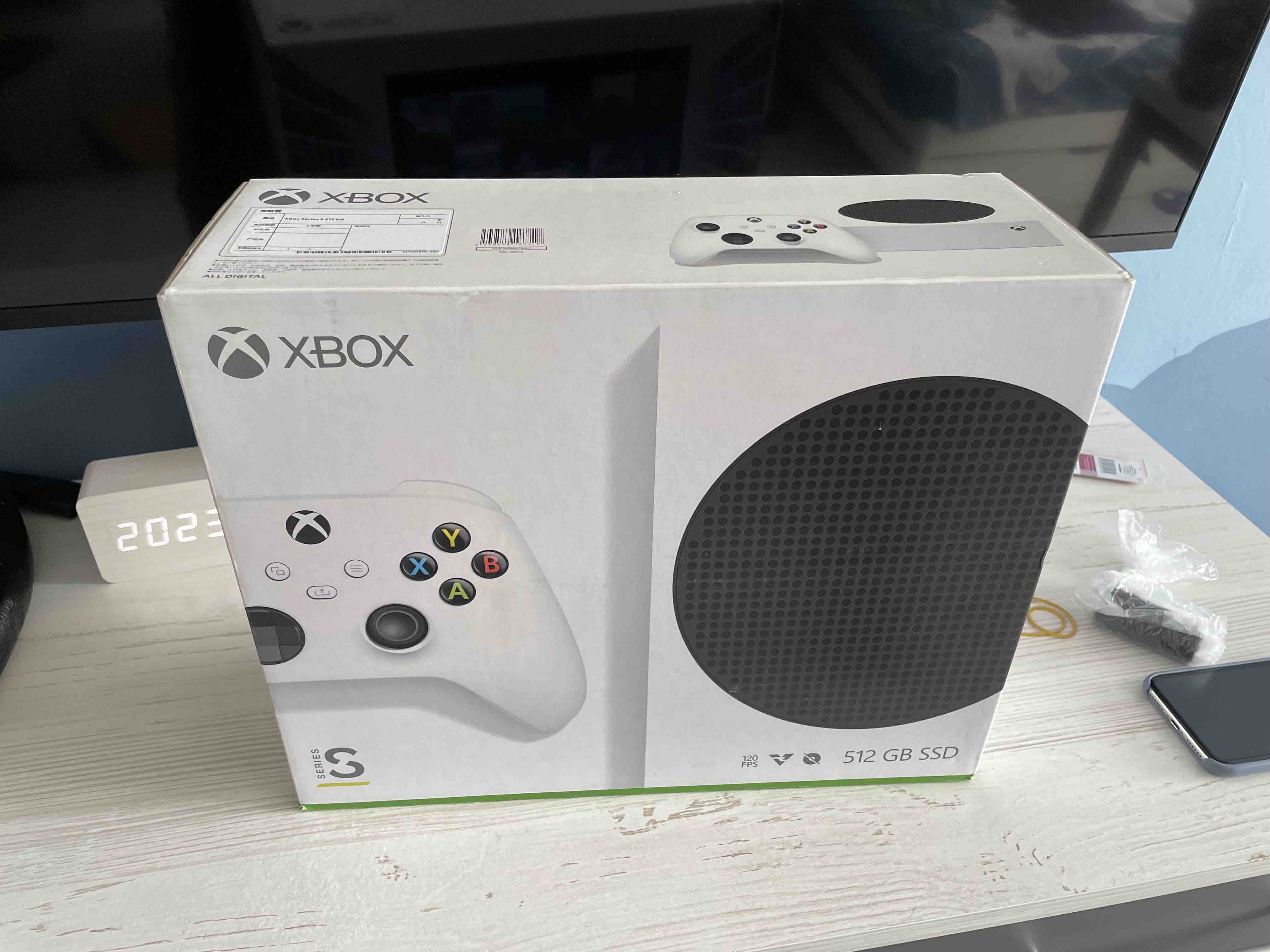 Игровая консоль XBOX SERIES S 512GB (RRS-00015) - купить в