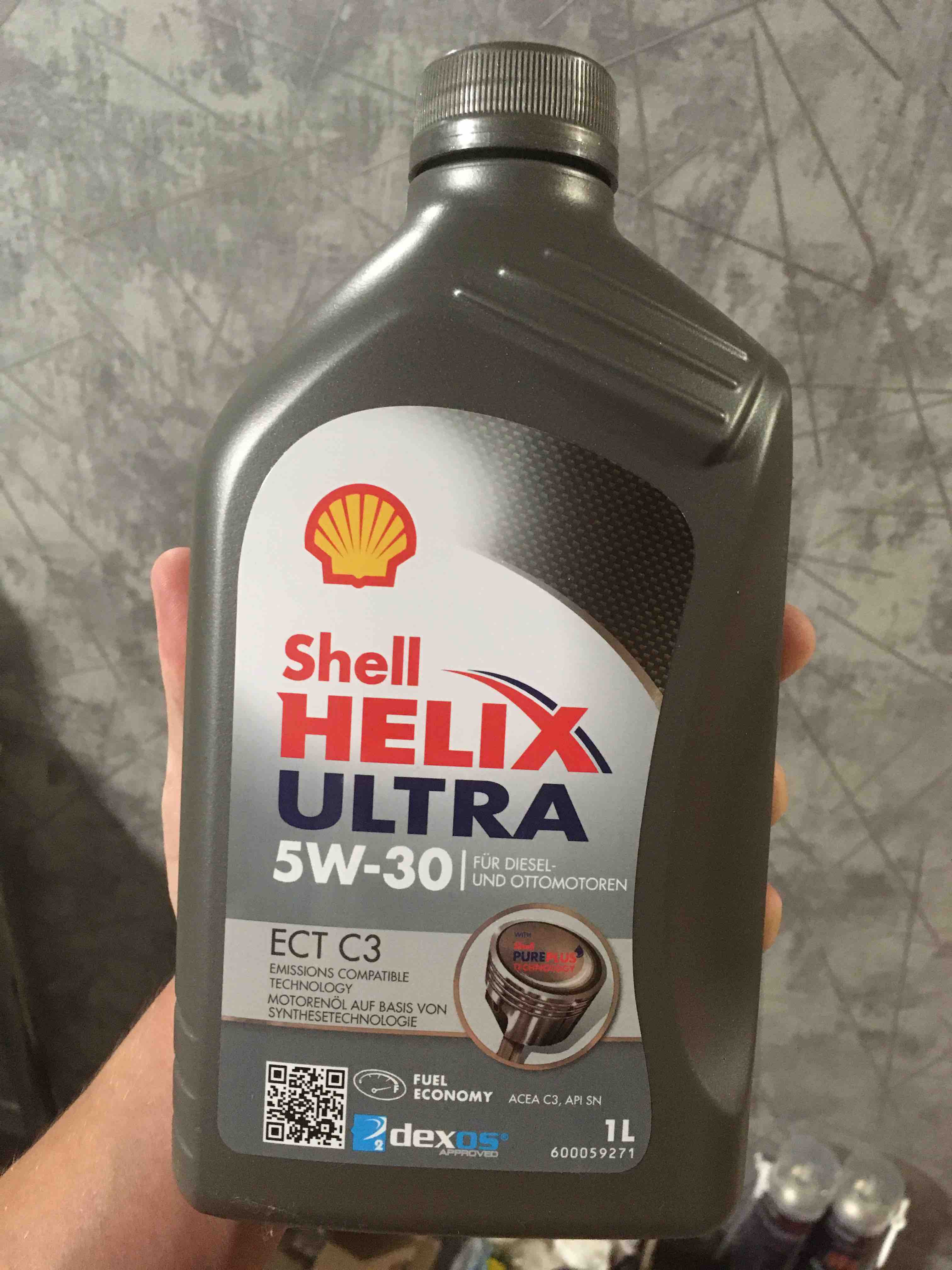 Моторное масло Shell Helix Ultra ECT SAE 5W-30 C3 1л - отзывы покупателей  на Мегамаркет | 100026031467