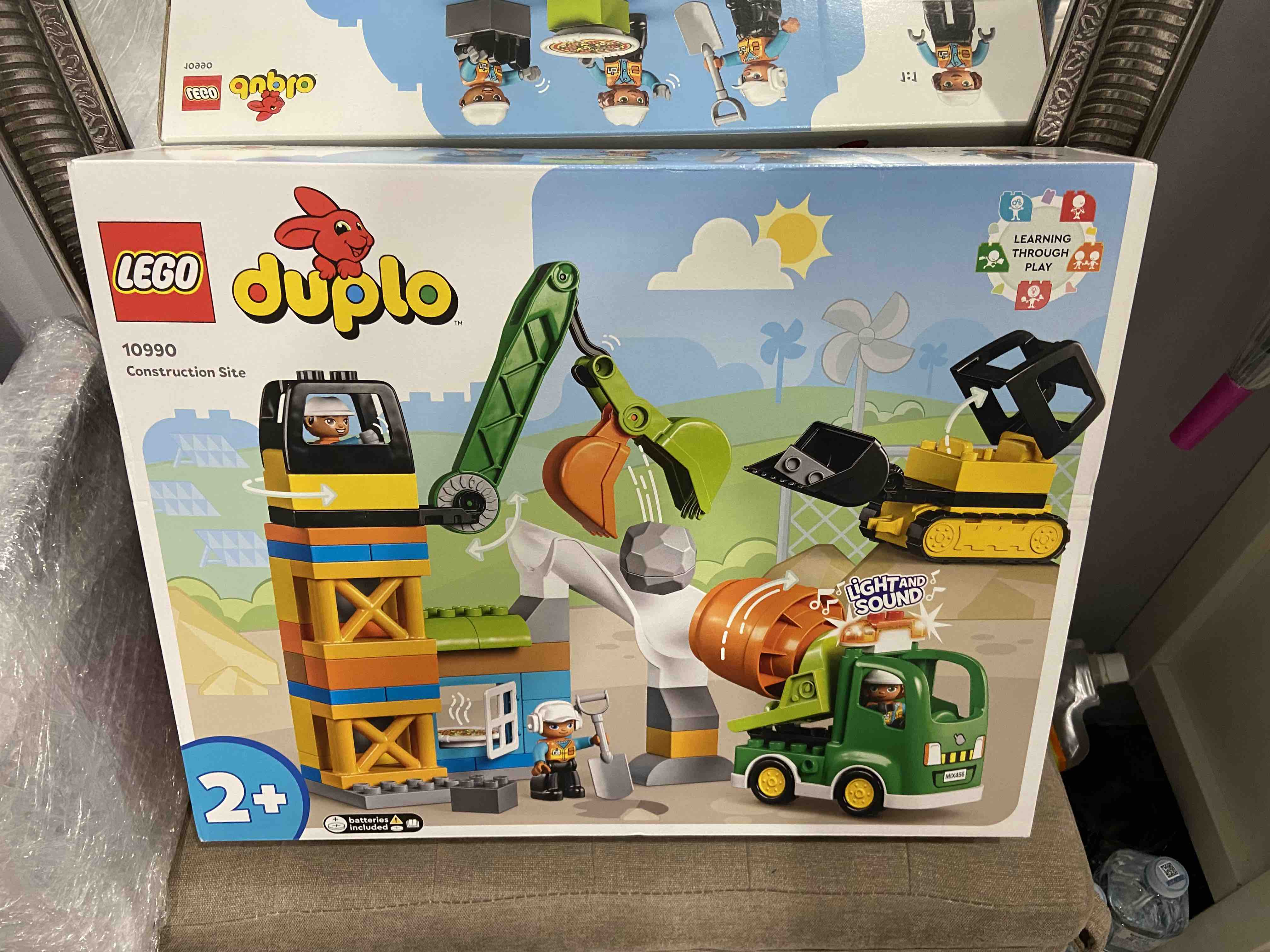 Отзывы о конструктор LEGO DUPLO Строительная площадка, 61 деталь, 10990 -  отзывы покупателей на Мегамаркет | конструкторы LEGO 10990 - 600011073901