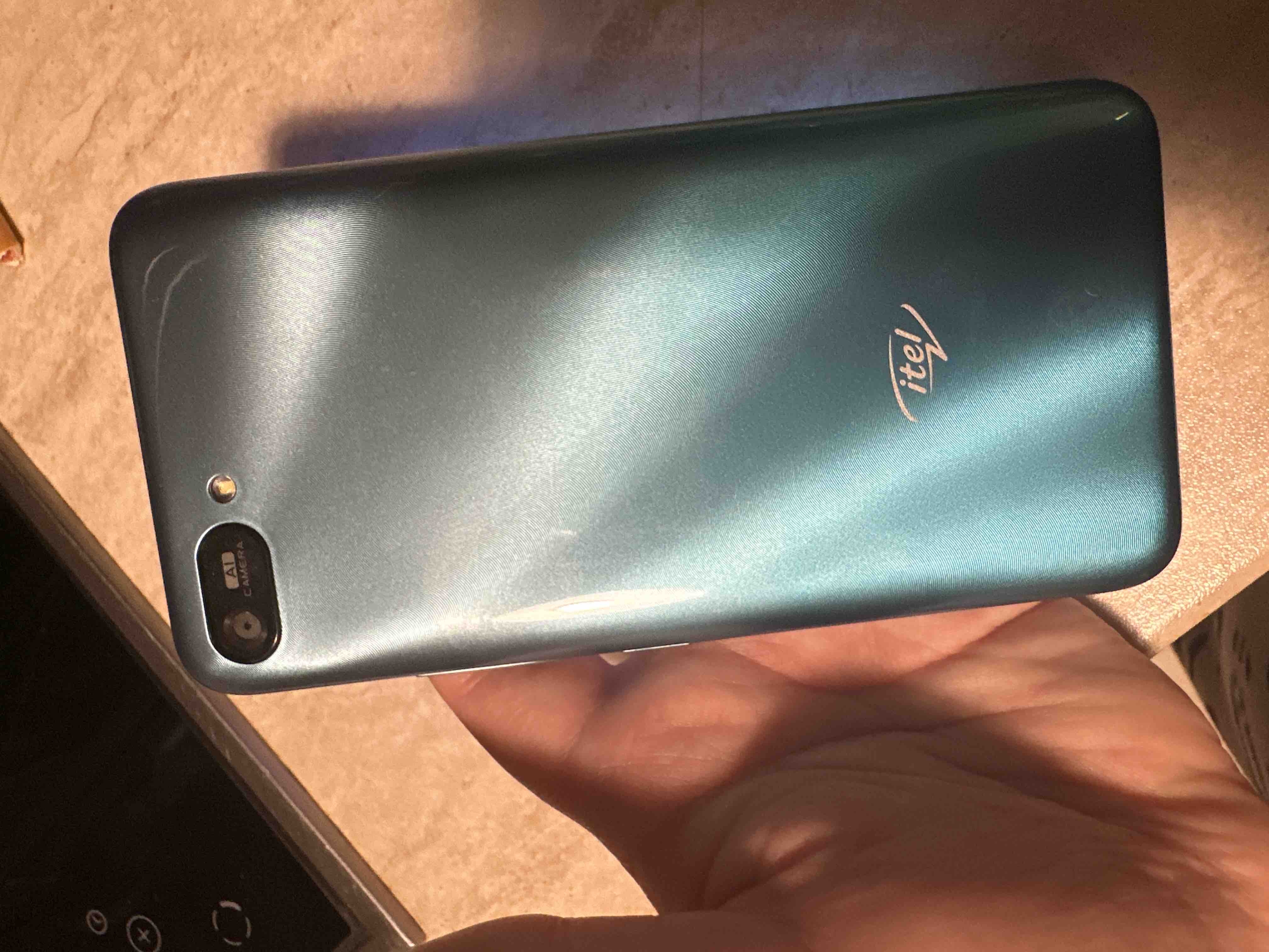 Смартфон Itel A25 1/16GB Gradation Sea Blue - отзывы покупателей на  маркетплейсе Мегамаркет | Артикул: 100027699621