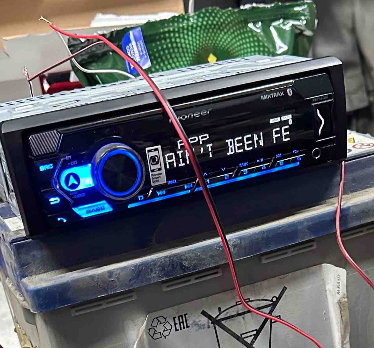 Автомагнитола Pioneer MVH-S325BT - отзывы покупателей на Мегамаркет |  100048629166