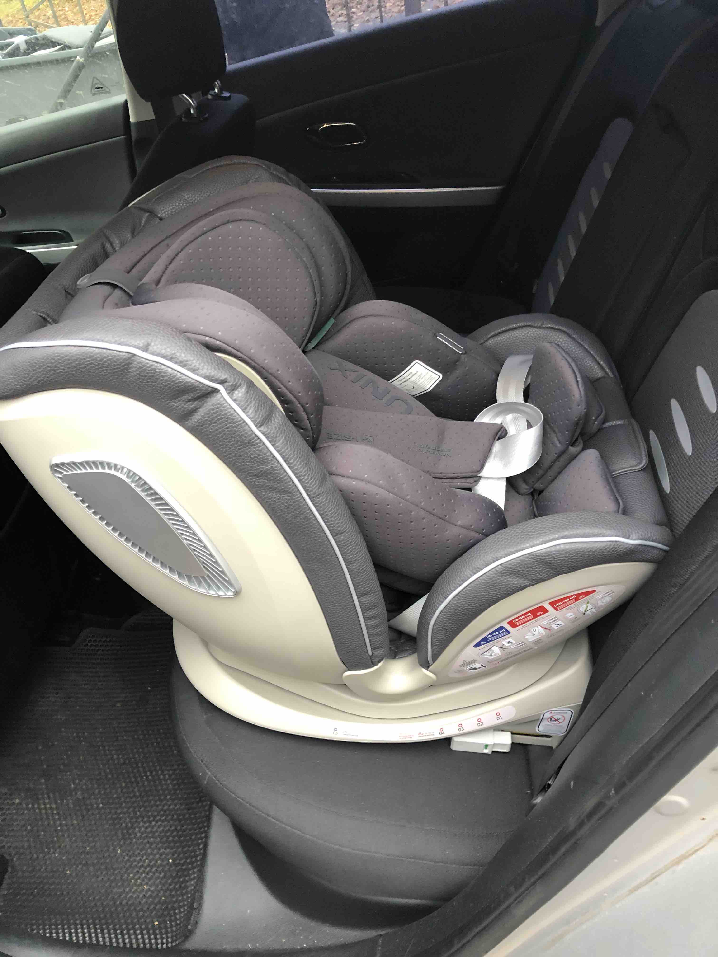 Отзывы о автокресло Happy Baby I-Unix, isofix, группа 0+/1/2/3, 0-36 кг,  экокожа, светло-серое - отзывы покупателей на Мегамаркет | автокресла  I-UNIX_warm-grey - 600008545989