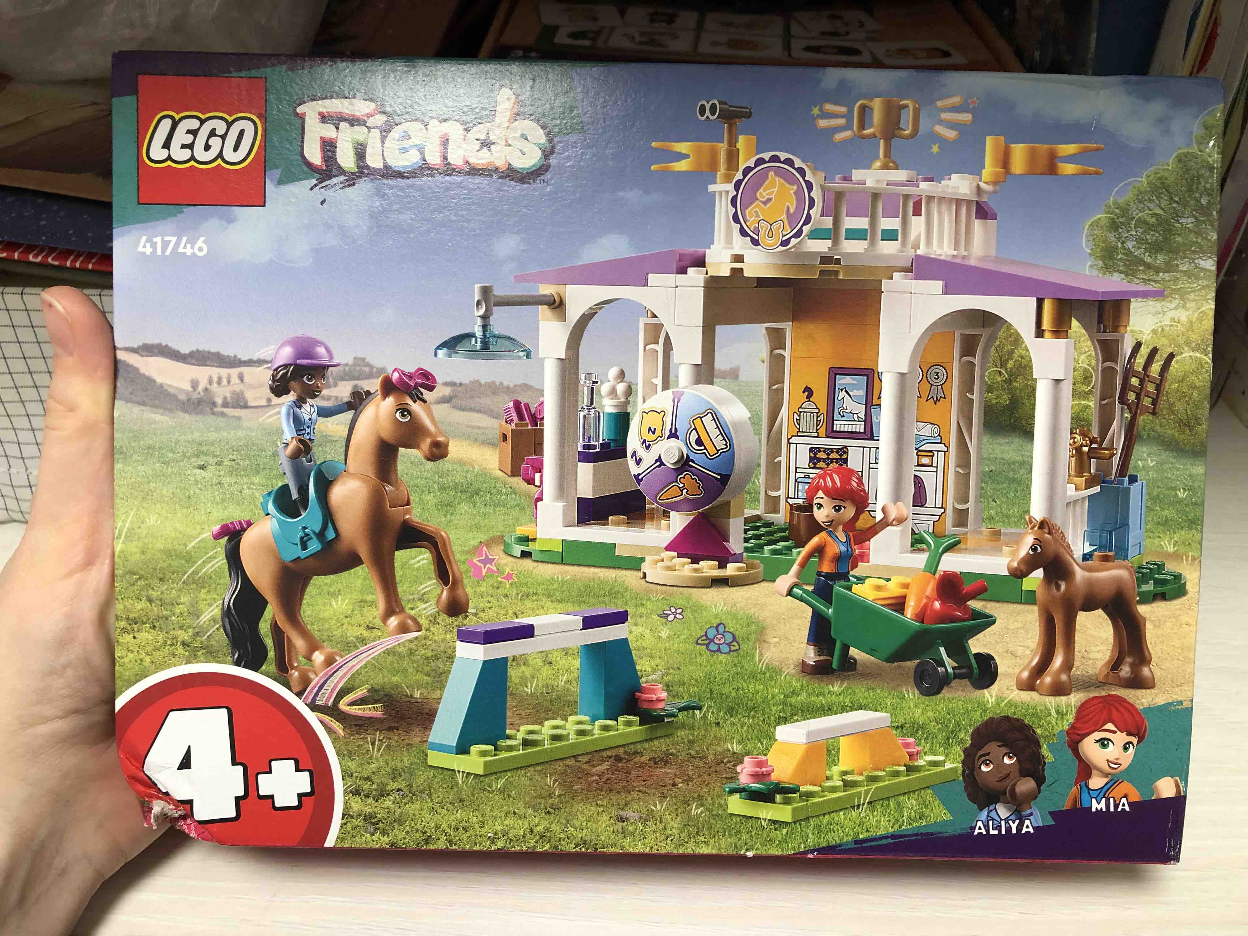 Купить конструктор Lego Friends Тренировка лошадей Horse Training, 134  детали, 41746, цены на Мегамаркет | Артикул: 100056152649