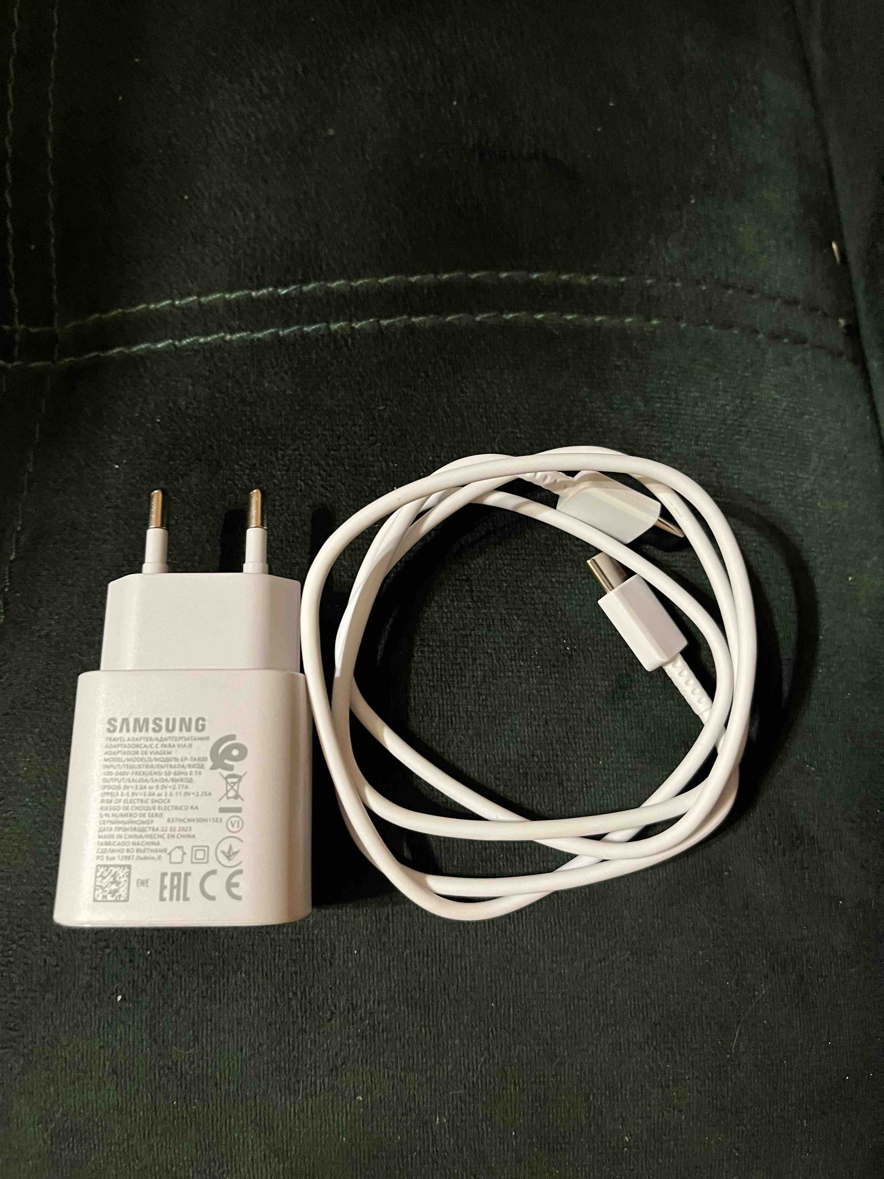 Сетевое зарядное устройство Samsung Super Fast Charger USB Type-C 25W +  Cable Type-C 3A, купить в Москве, цены в интернет-магазинах на Мегамаркет