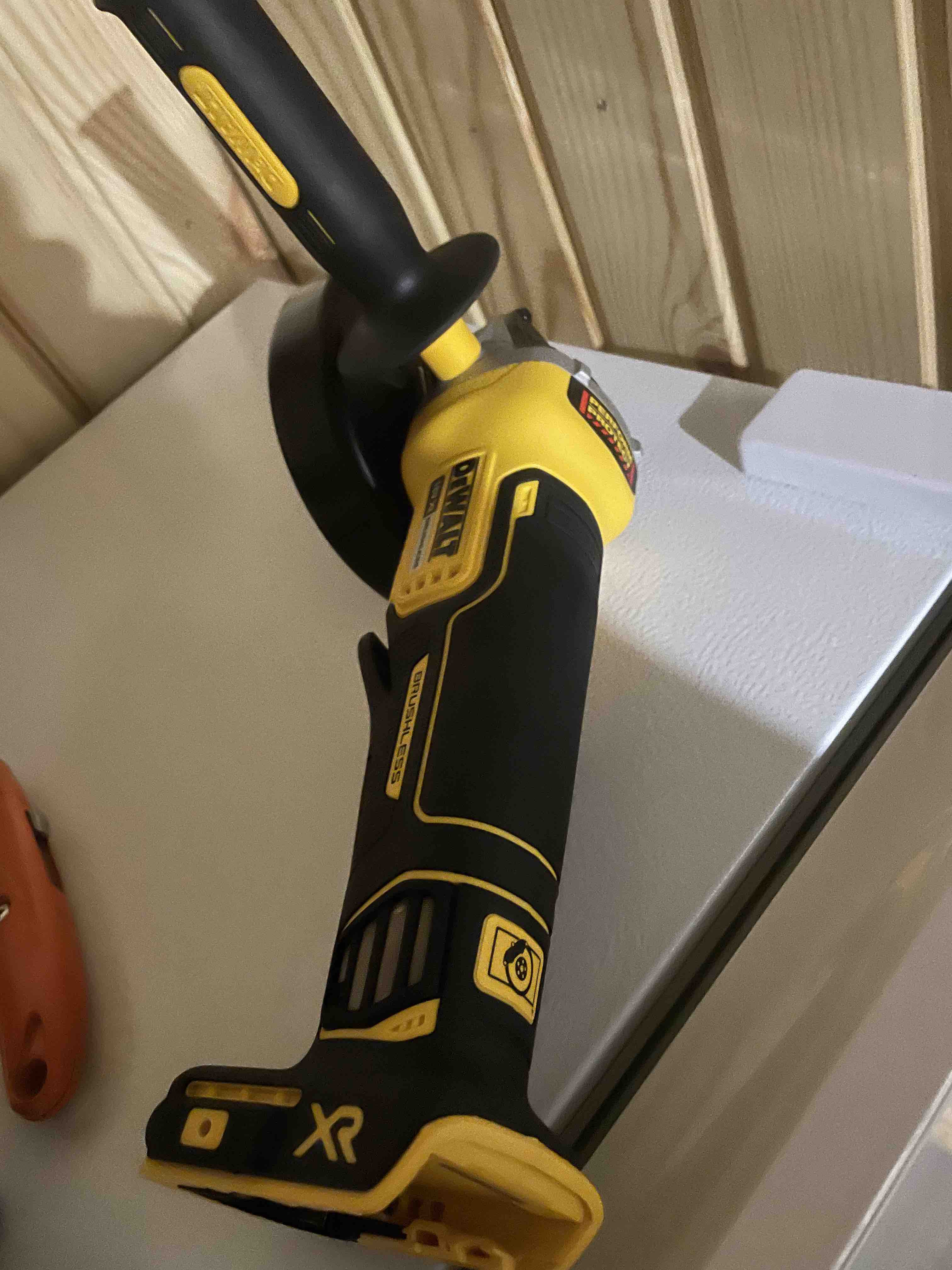 УШМ (болгарка) DEWALT DCG406N купить, цены на Мегамаркет