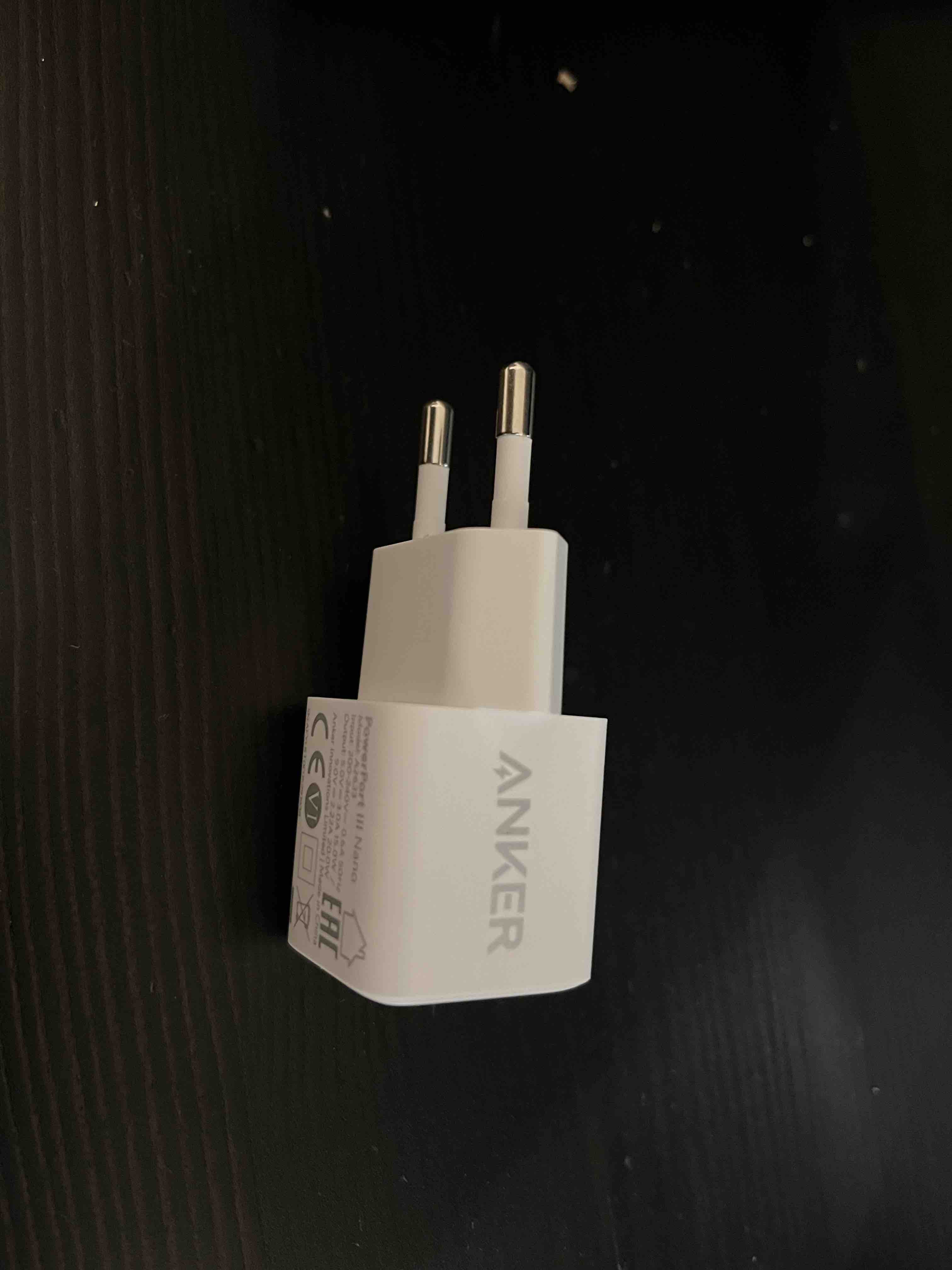 Сетевое зарядное устройство Anker PowerPort 3, 1xUSB Type-C, 3 A, white -  отзывы покупателей на маркетплейсе Мегамаркет | Артикул: 100027508335