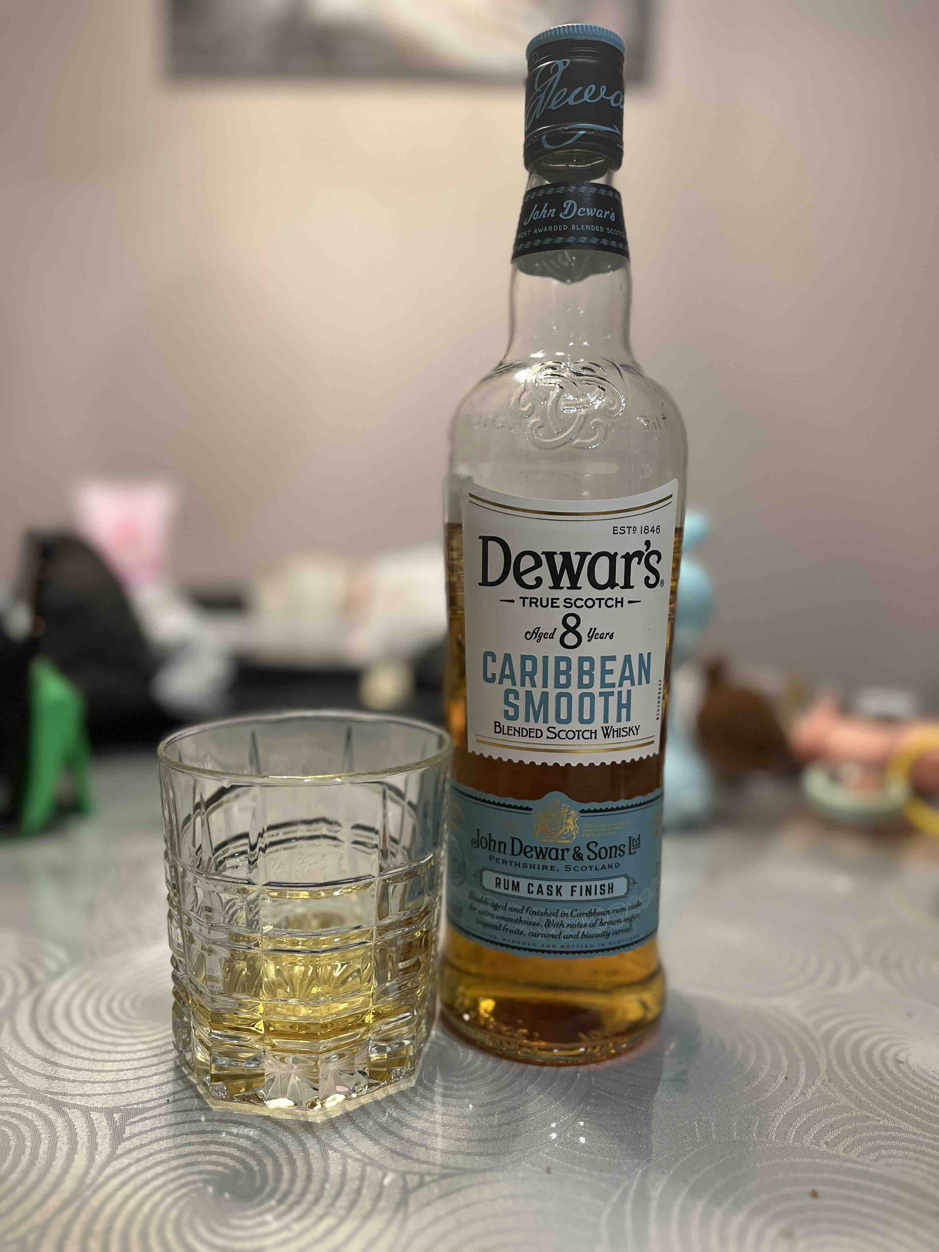 Виски dewars caribbean smooth 8. Dewars 8 Caribbean smooth. Dewars 8 Portuguese smooth. Виски Дюарс 8 лет Кариббиан Смуз 0.7л ПК Шотландия фото. Dewars виски 8 лет цена Caribbean smooth.