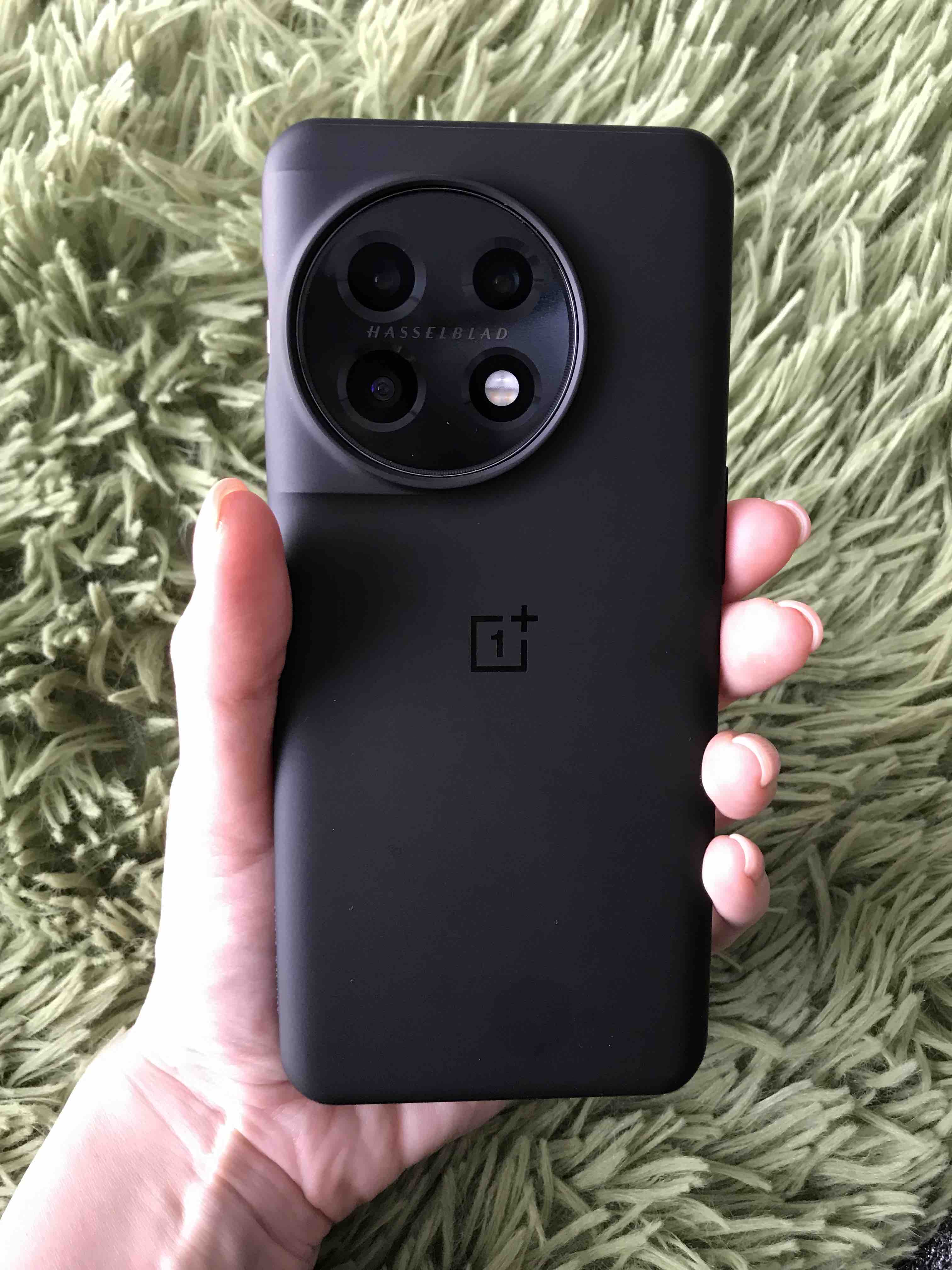 Смартфон OnePlus 11 16/256GB Titan Black (103859), купить в Москве, цены в  интернет-магазинах на Мегамаркет