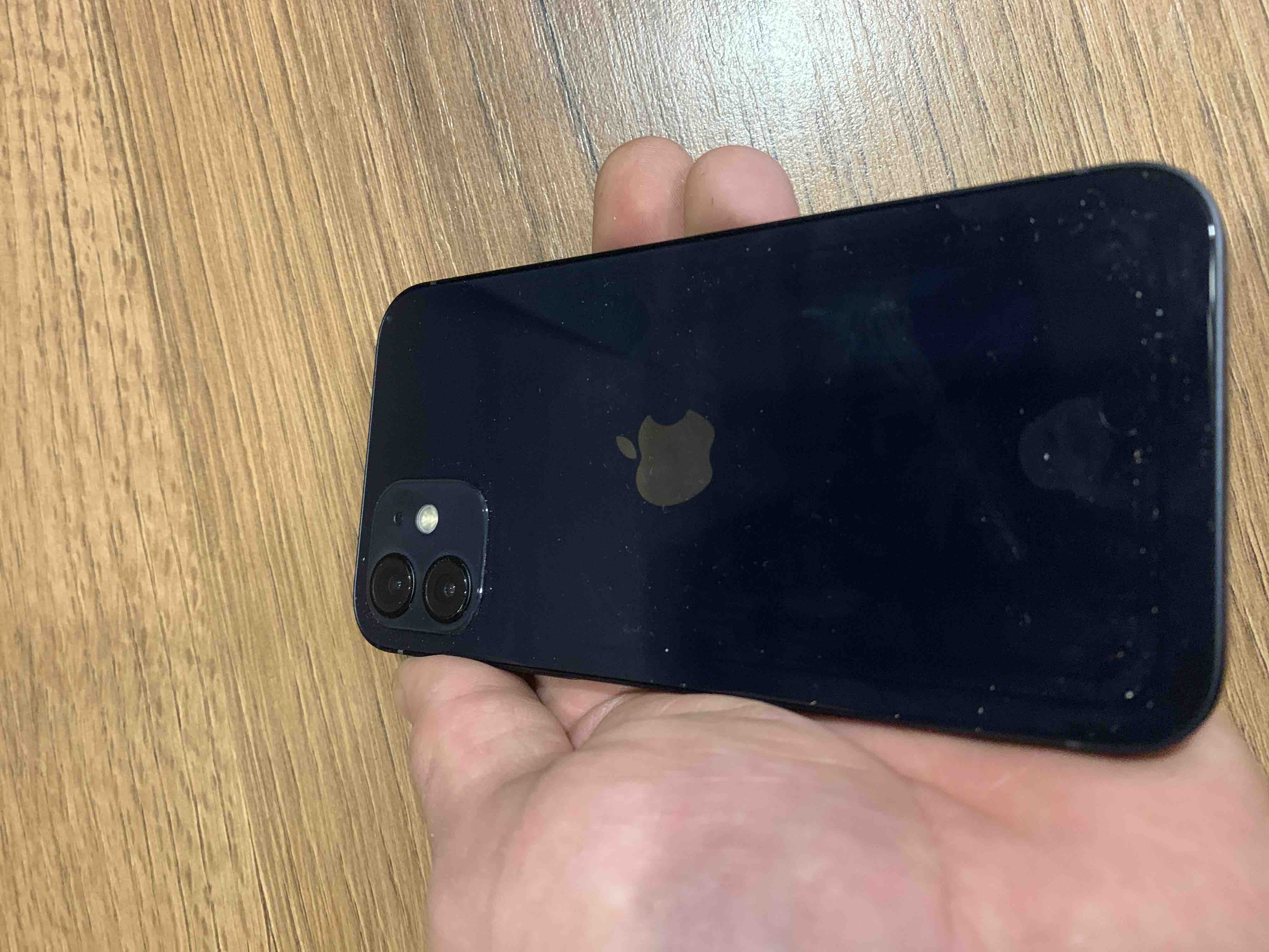 Смартфон Apple iPhone 12 64GB Black (MGH63LL/A) - отзывы покупателей на  маркетплейсе Мегамаркет | Артикул: 100052297836