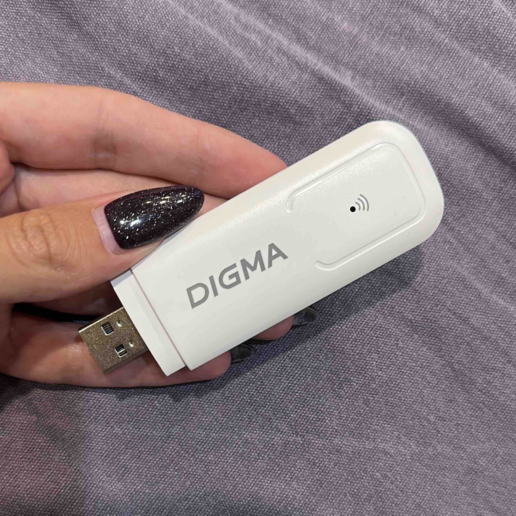 Модем 3G/4G Digma Dongle Wi-Fi DW1960 USB Wi-Fi Firewall +Router внешний  белый - отзывы покупателей на маркетплейсе Мегамаркет | Артикул:  600012818482