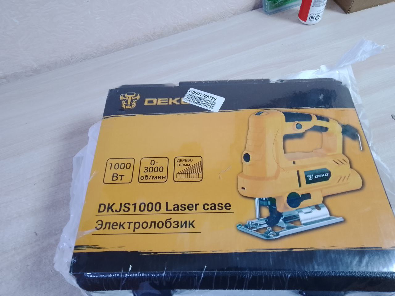 Электролобзик DEKO DKJS1000 Laser 1000Вт, кейс, регулировка оборотов, с  маятниковым ходом - отзывы покупателей на Мегамаркет | 600005102275