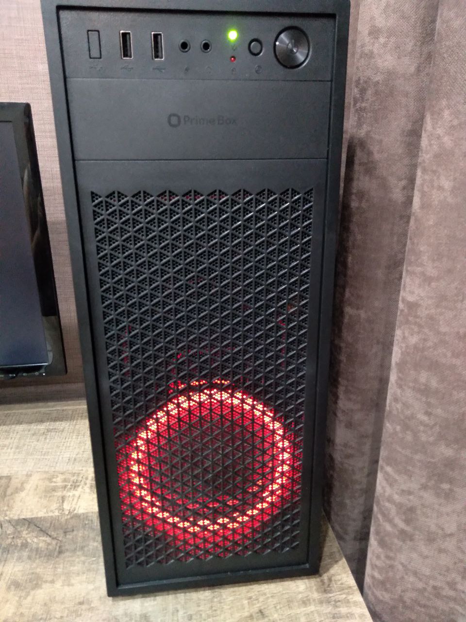 Вентилятор Aerocool Rev Red - отзывы покупателей на маркетплейсе Мегамаркет  | Артикул: 100027224265