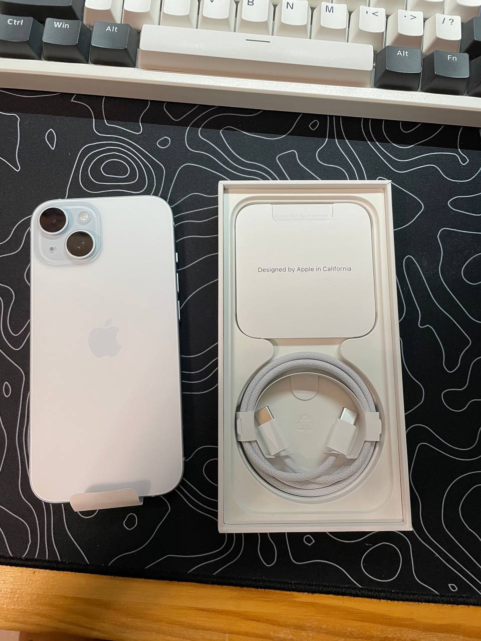 Смартфон Apple iPhone 15 128Gb Blue, купить в Москве, цены в  интернет-магазинах на Мегамаркет