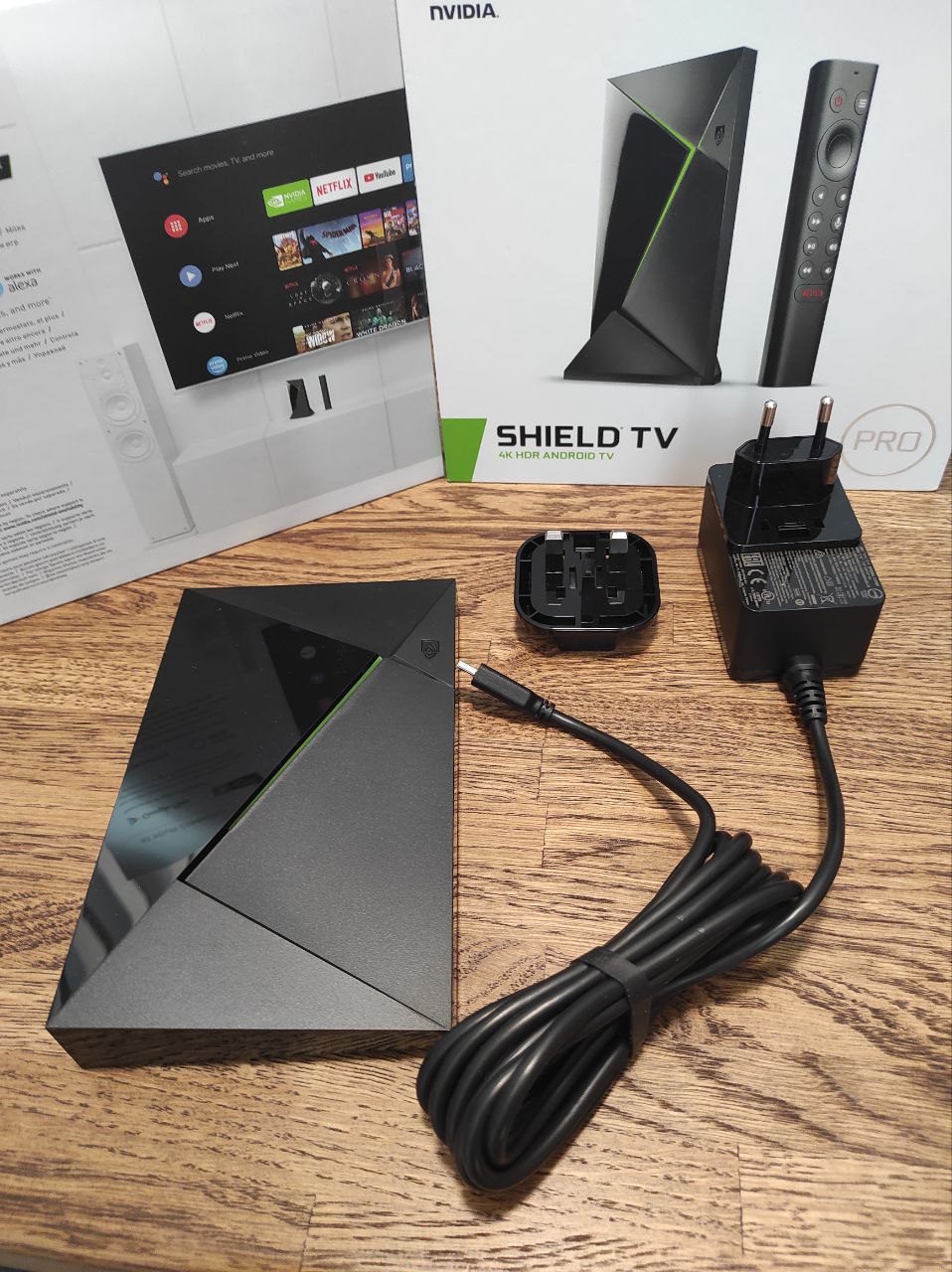 Смарт-приставка NVIDIA ТВ-приставка NVIDIA SHIELD TV PRO 4K HDR, черный /  белый, купить в Москве, цены в интернет-магазинах на Мегамаркет