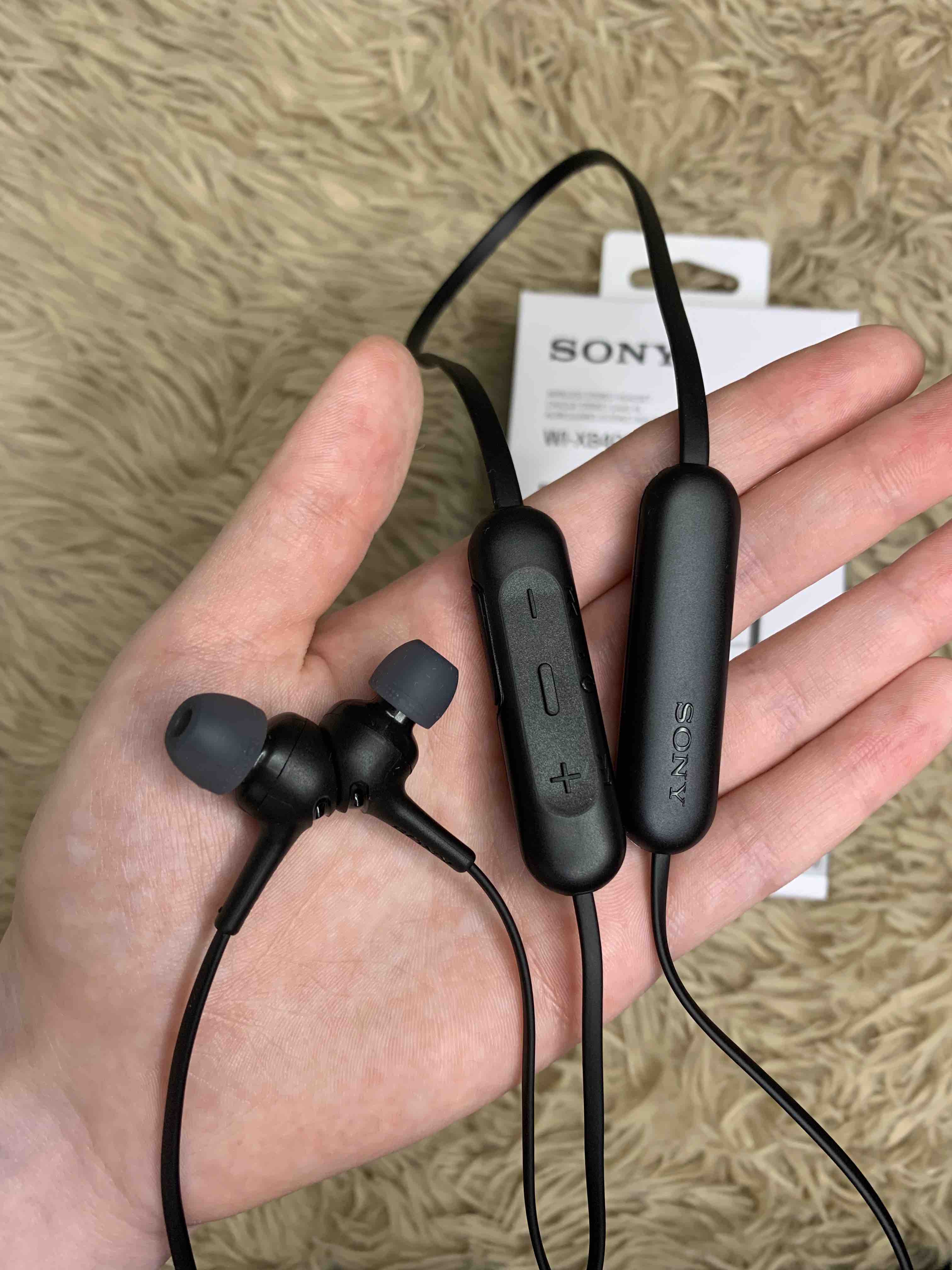 Беспроводные наушники Sony WI-XB400 Black - купить в ToTheMoon , цена на  Мегамаркет