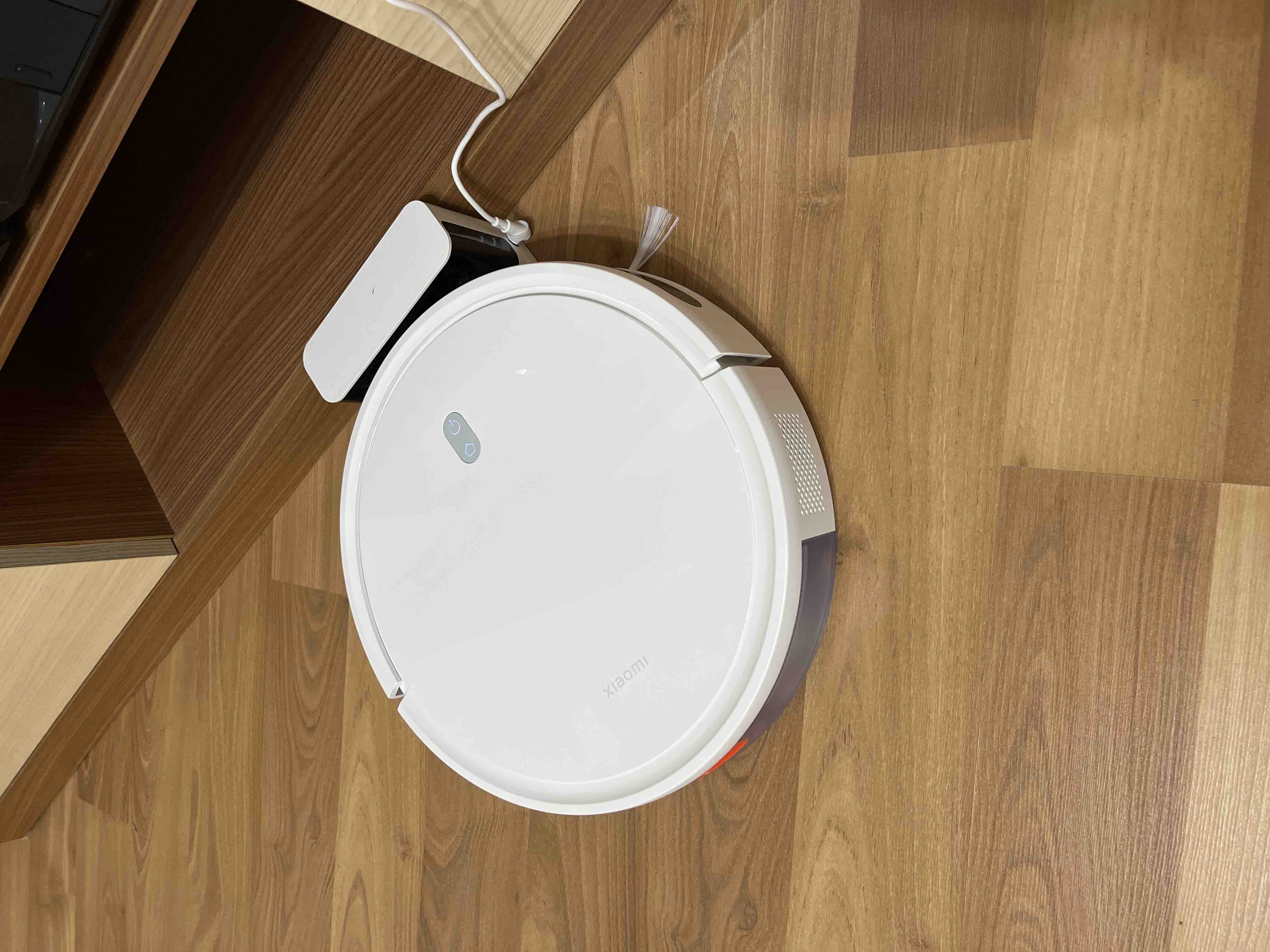 Робот-пылесос Xiaomi Robot Vacuum E12 EU - купить в М.Маркет_МО, цена на  Мегамаркет