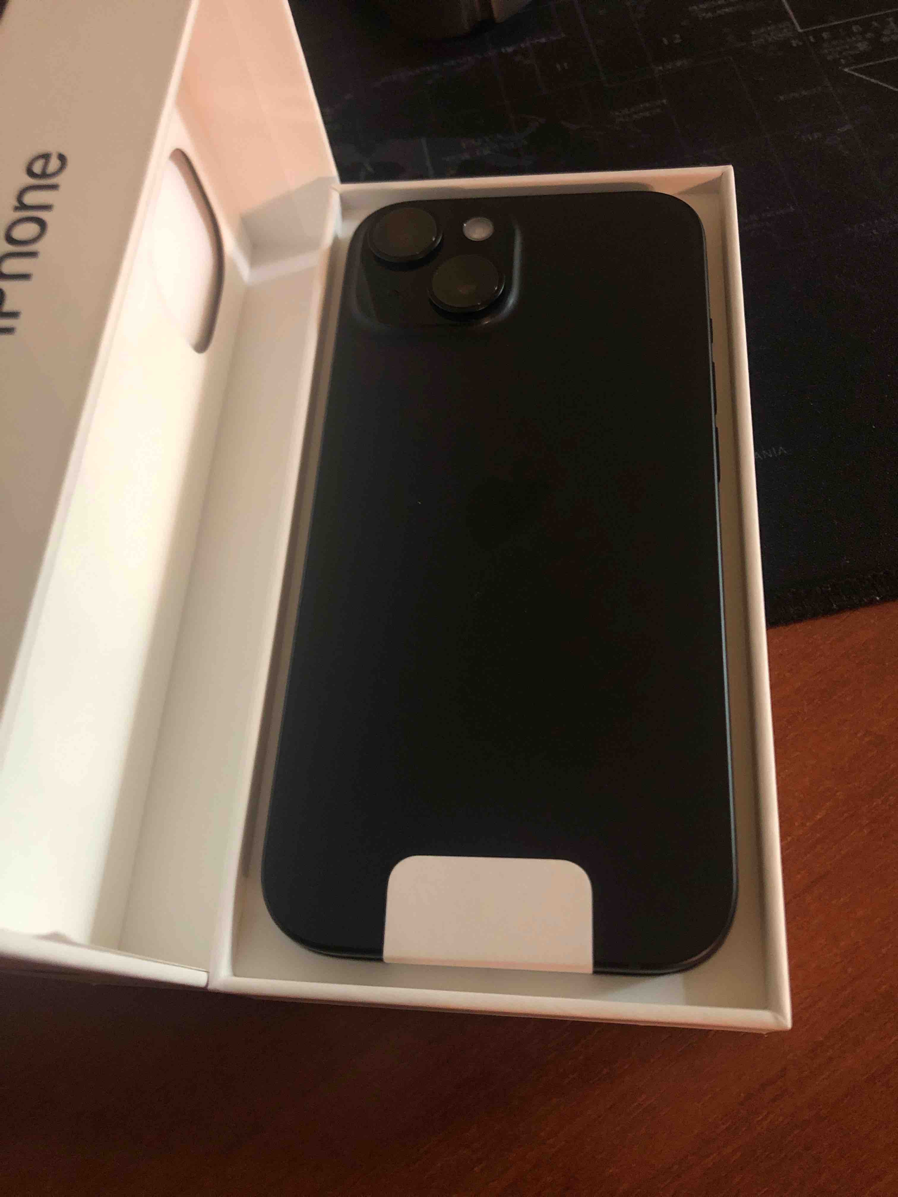 Смартфон Apple Apple iPhone 15 128GB Black (Dual Sim) - отзывы покупателей  на маркетплейсе Мегамаркет | Артикул: 100062414758