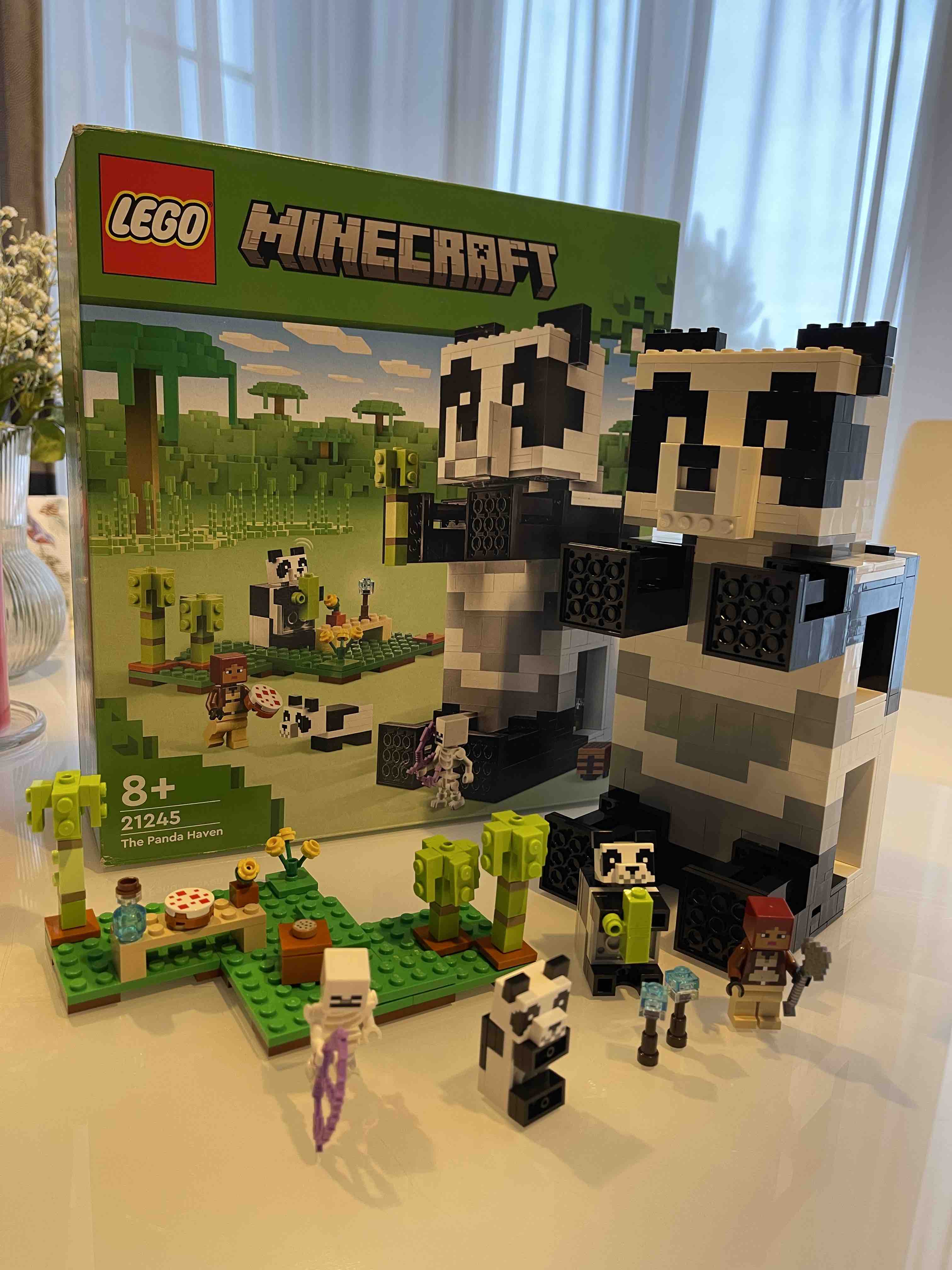 Конструктор LEGO Minecraft Дом панды, 553 детали, 21245 - купить на  Мегамаркет