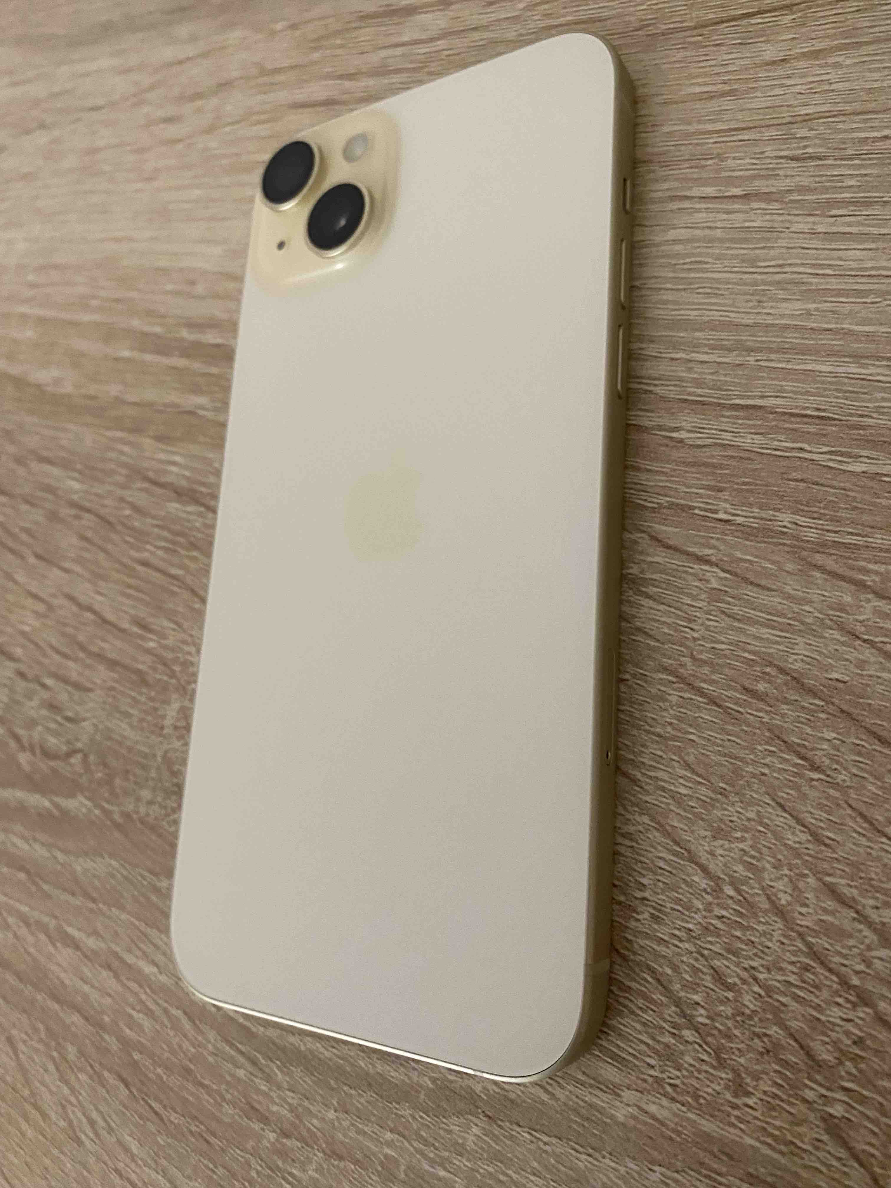 Смартфон Apple iPhone 15 Plus 128 Gb, 2 nano-sim, Yellow, купить в Москве,  цены в интернет-магазинах на Мегамаркет