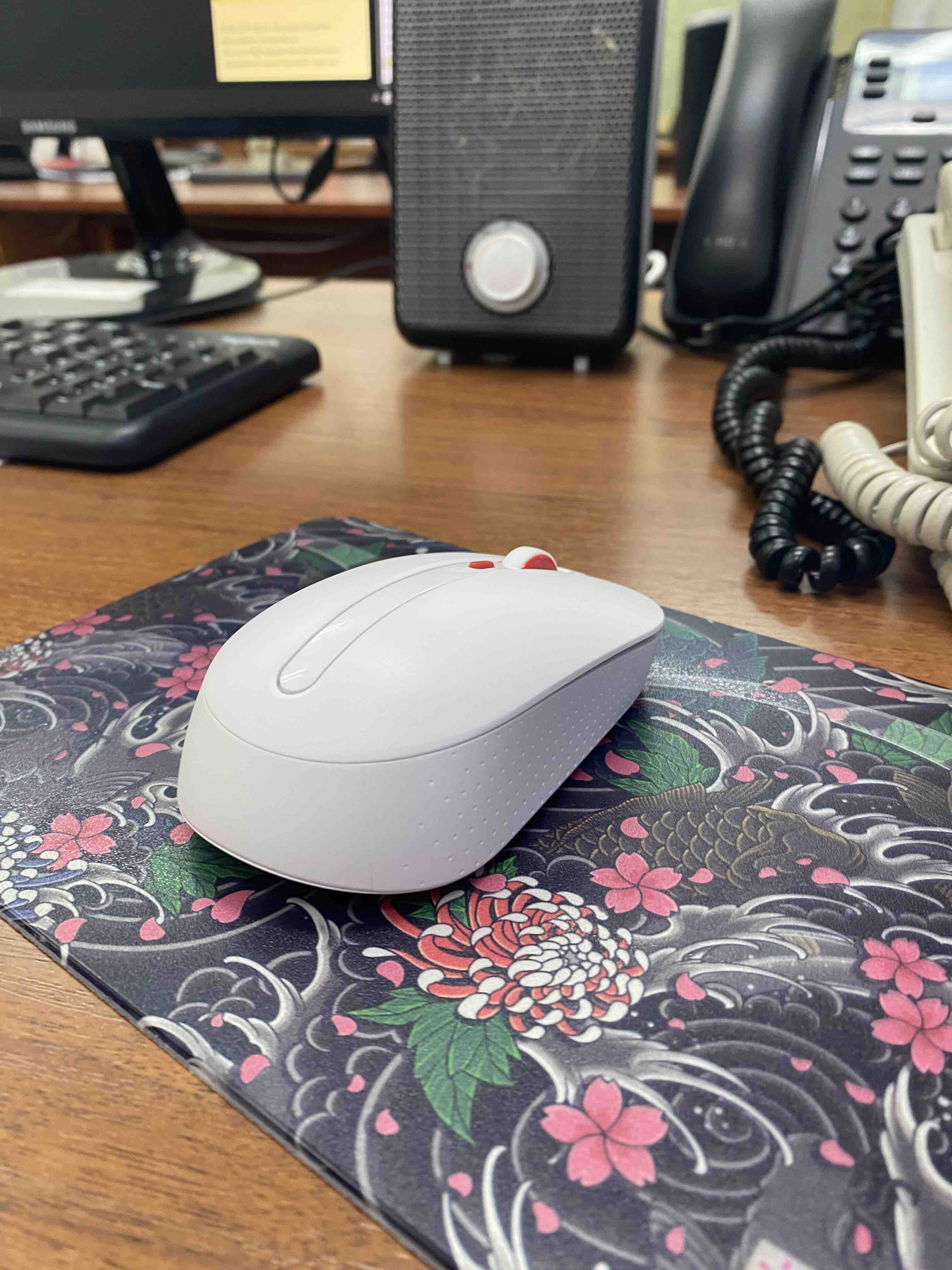 Беспроводная мышь MIIIW Mouse Silent белый - отзывы покупателей на  маркетплейсе Мегамаркет | Артикул: 600003092727