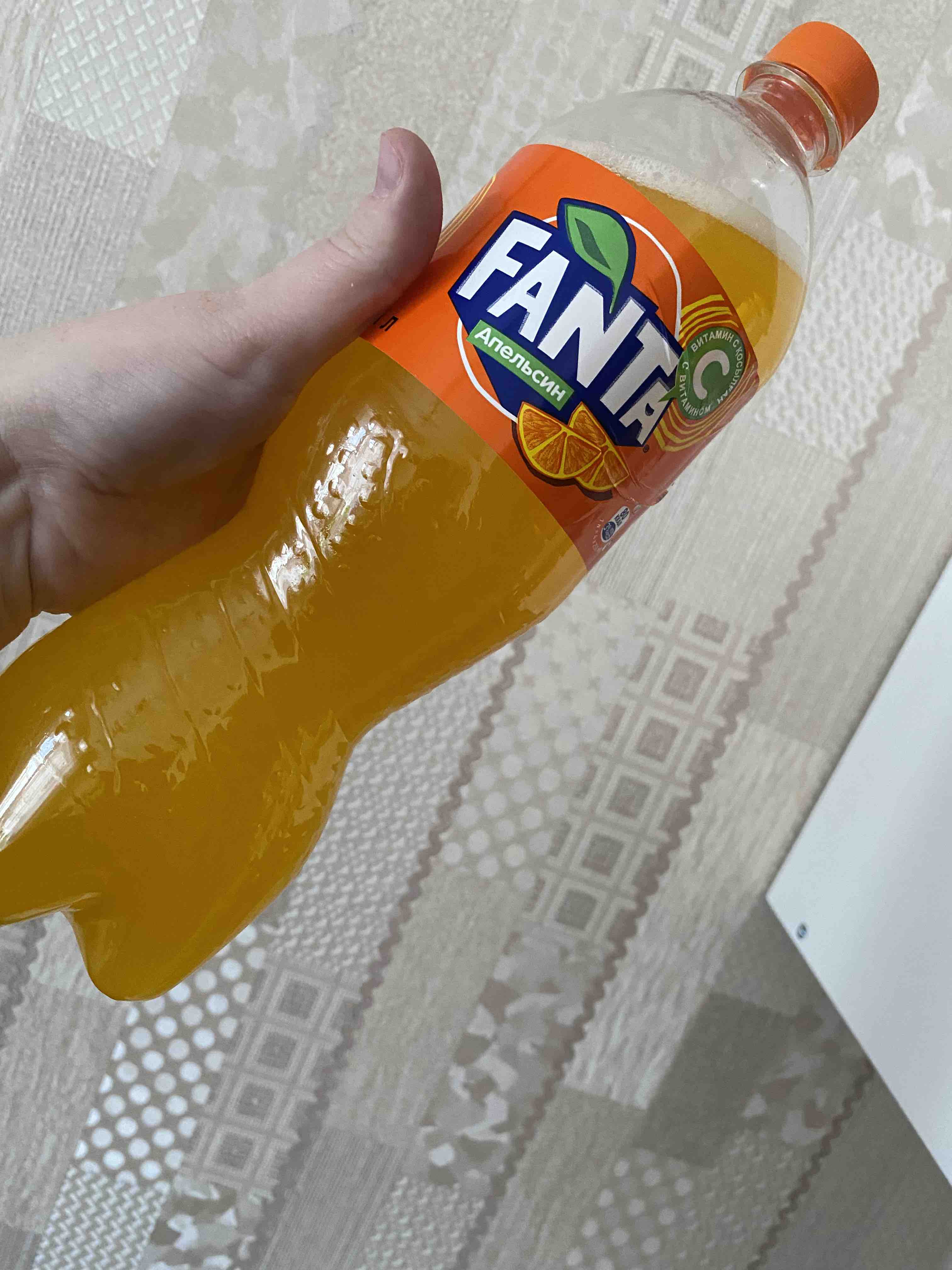 Купить газированный напиток Fanta апельсин 1 л, цены на Мегамаркет |  Артикул: 100028154322