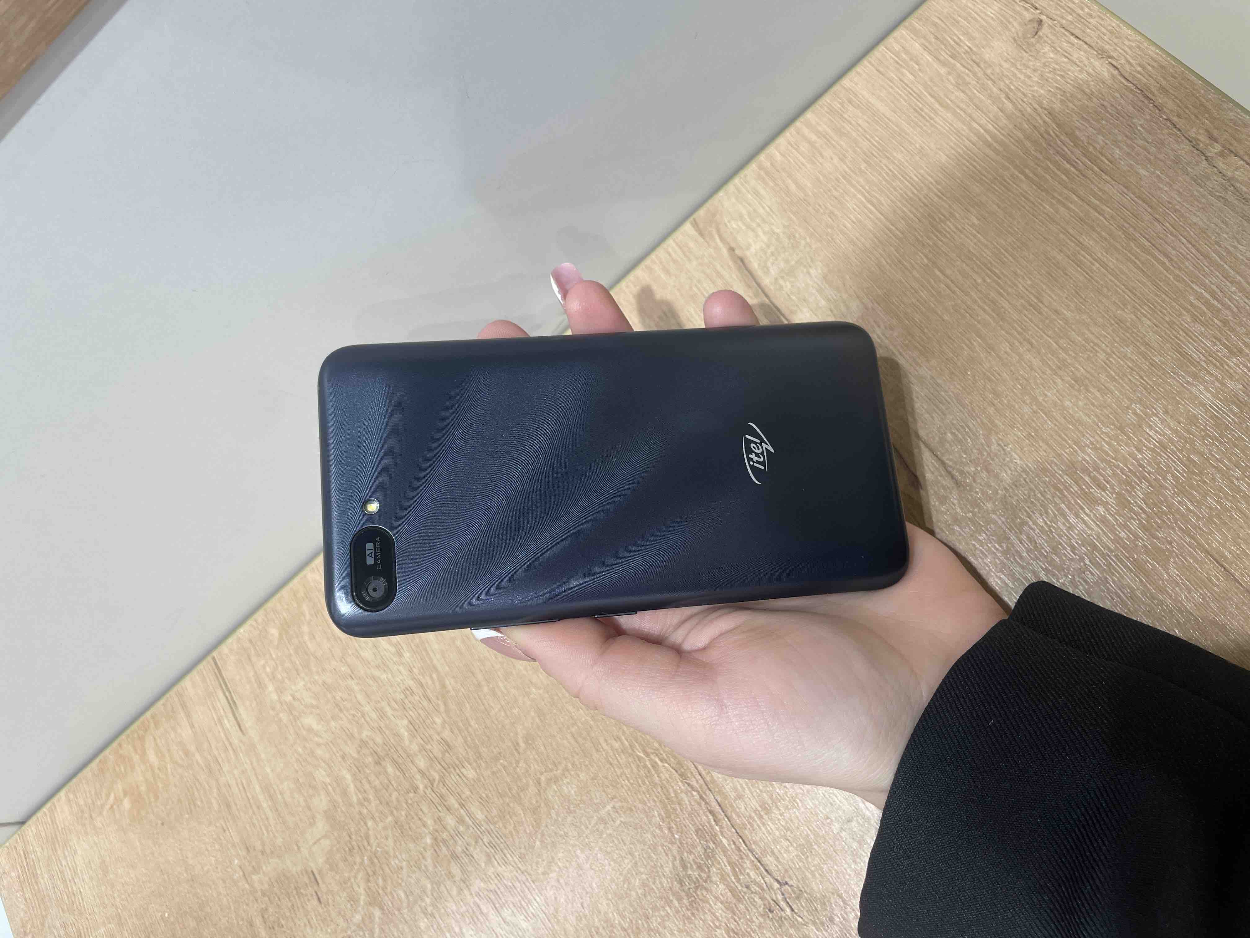 Смартфон Itel A25 16GB Black 1/16GB Black - отзывы покупателей на  маркетплейсе Мегамаркет | Артикул: 100033104018