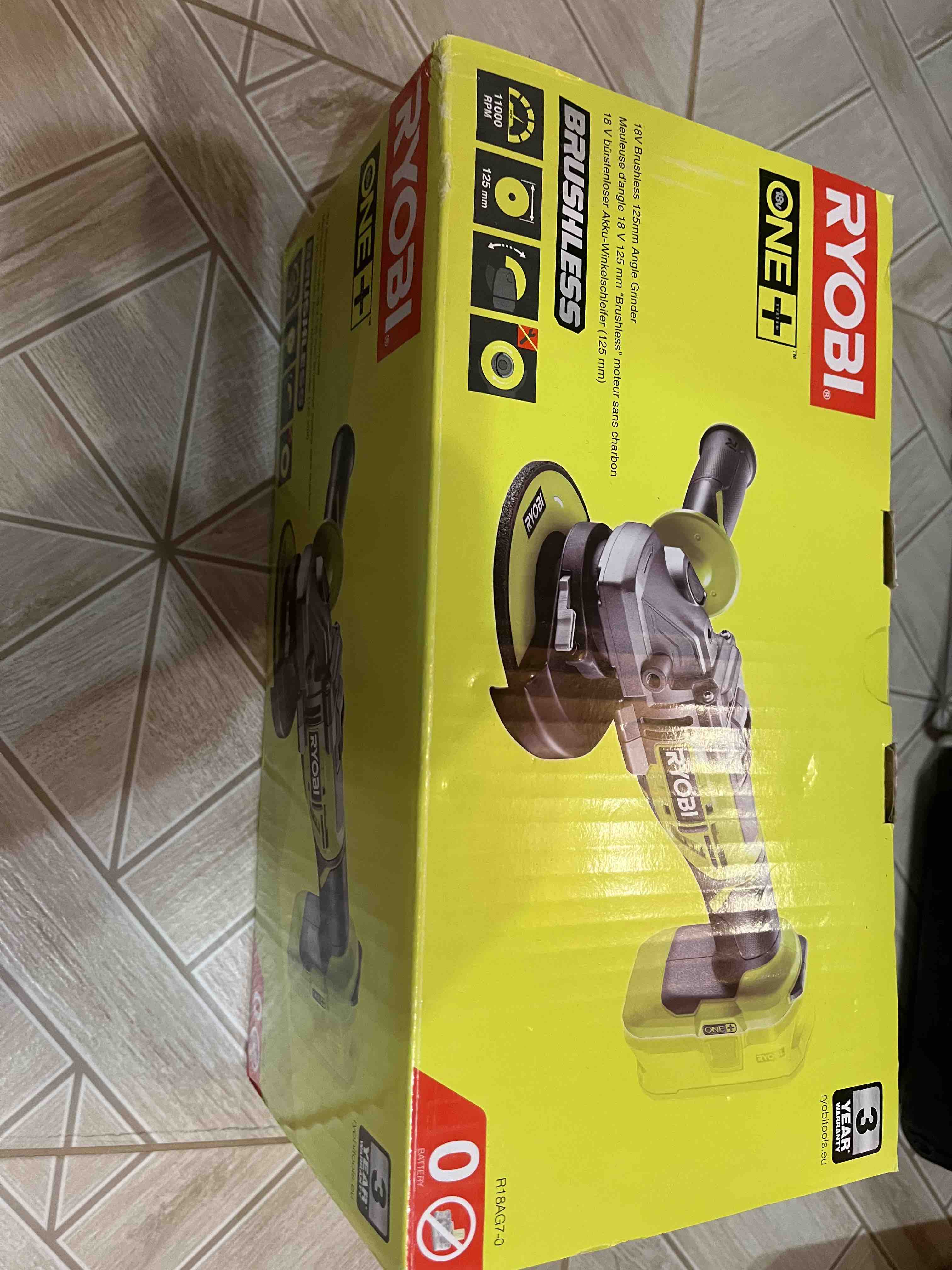 Акк. угловая шлифовальная машина Ryobi R18AGBL-0 BL 5133002852 БЕЗ  АККУМУЛЯТОРА И З/У купить в интернет-магазине, цены на Мегамаркет