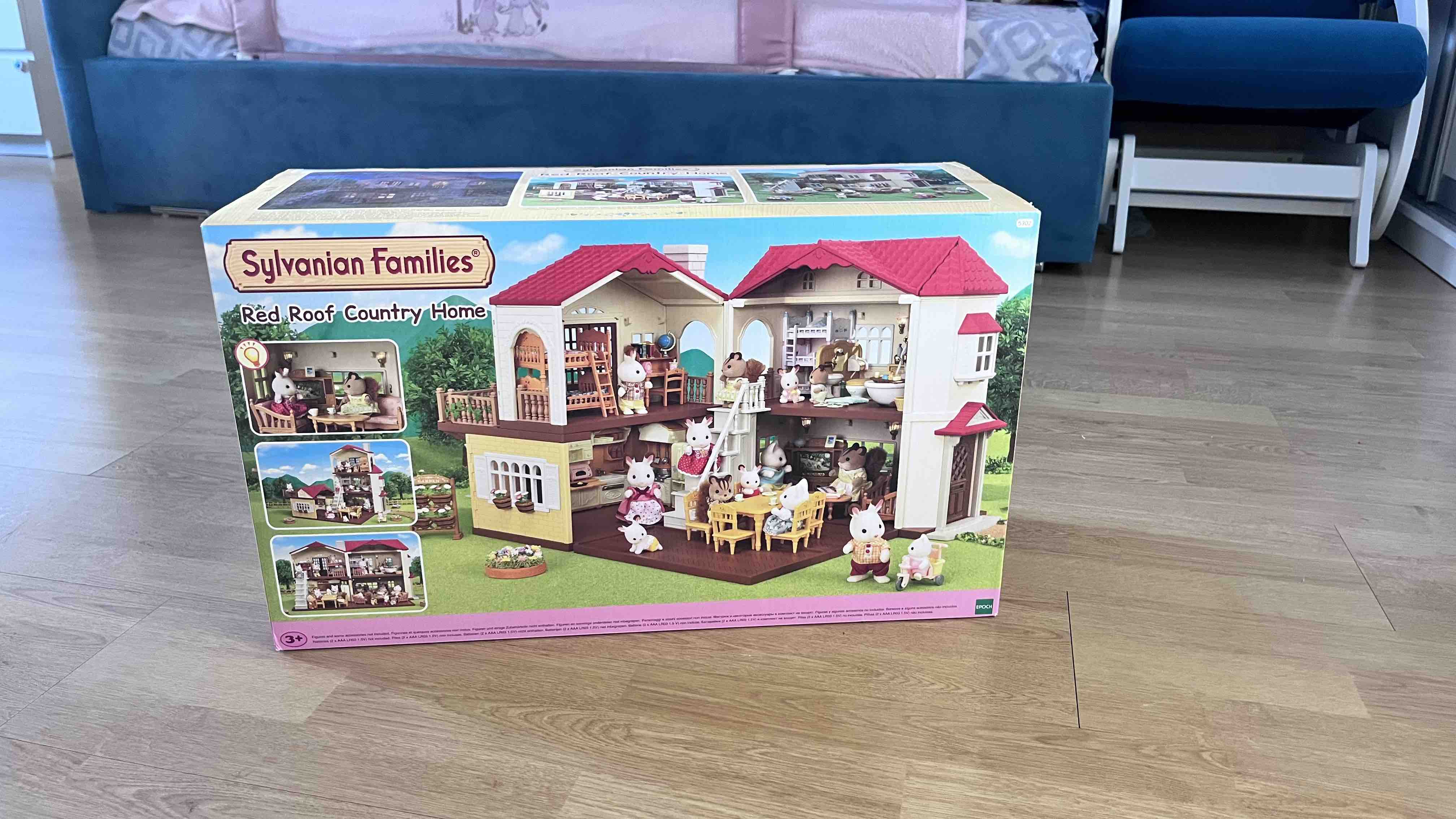 Купить игровой набор Sylvanian Families Большой дом со светом 5302, цены на  Мегамаркет