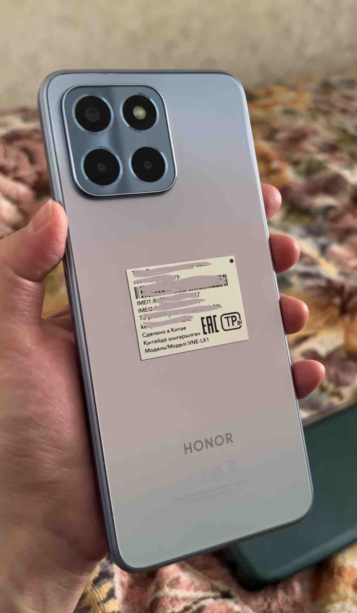 Смартфон Honor X6 4/64GB Titanium Silver (VNE-LX1), купить в Москве, цены в  интернет-магазинах на Мегамаркет