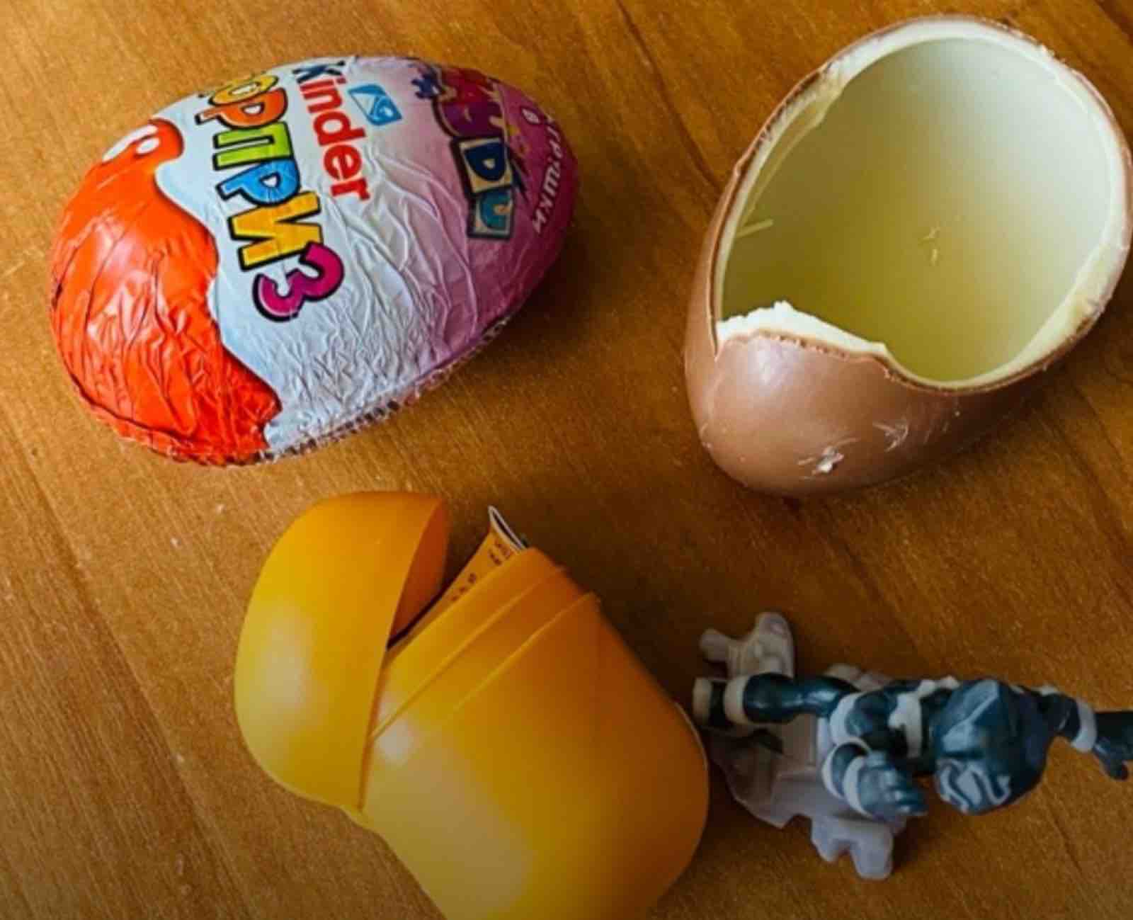 Яйцо Kinder Сюрприз из молочного шоколада с игрушкой в ассортименте 20 г -  отзывы покупателей на Мегамаркет | 100023331904