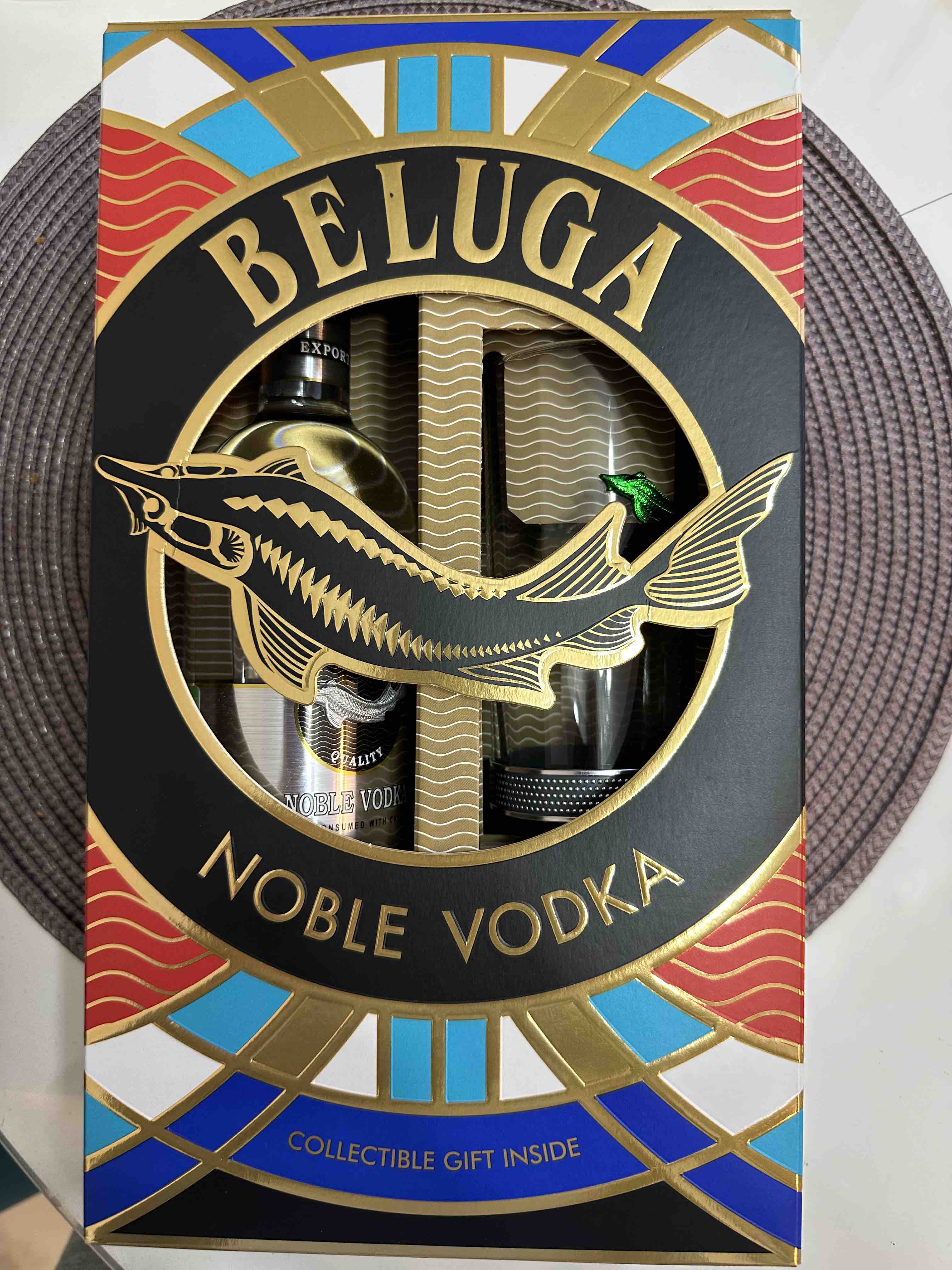 Водка Beluga Noble 0,5 л в подарочной упаковке + стакан хайбол - отзывы  покупателей на маркетплейсе Мегамаркет | Артикул: 100048781033