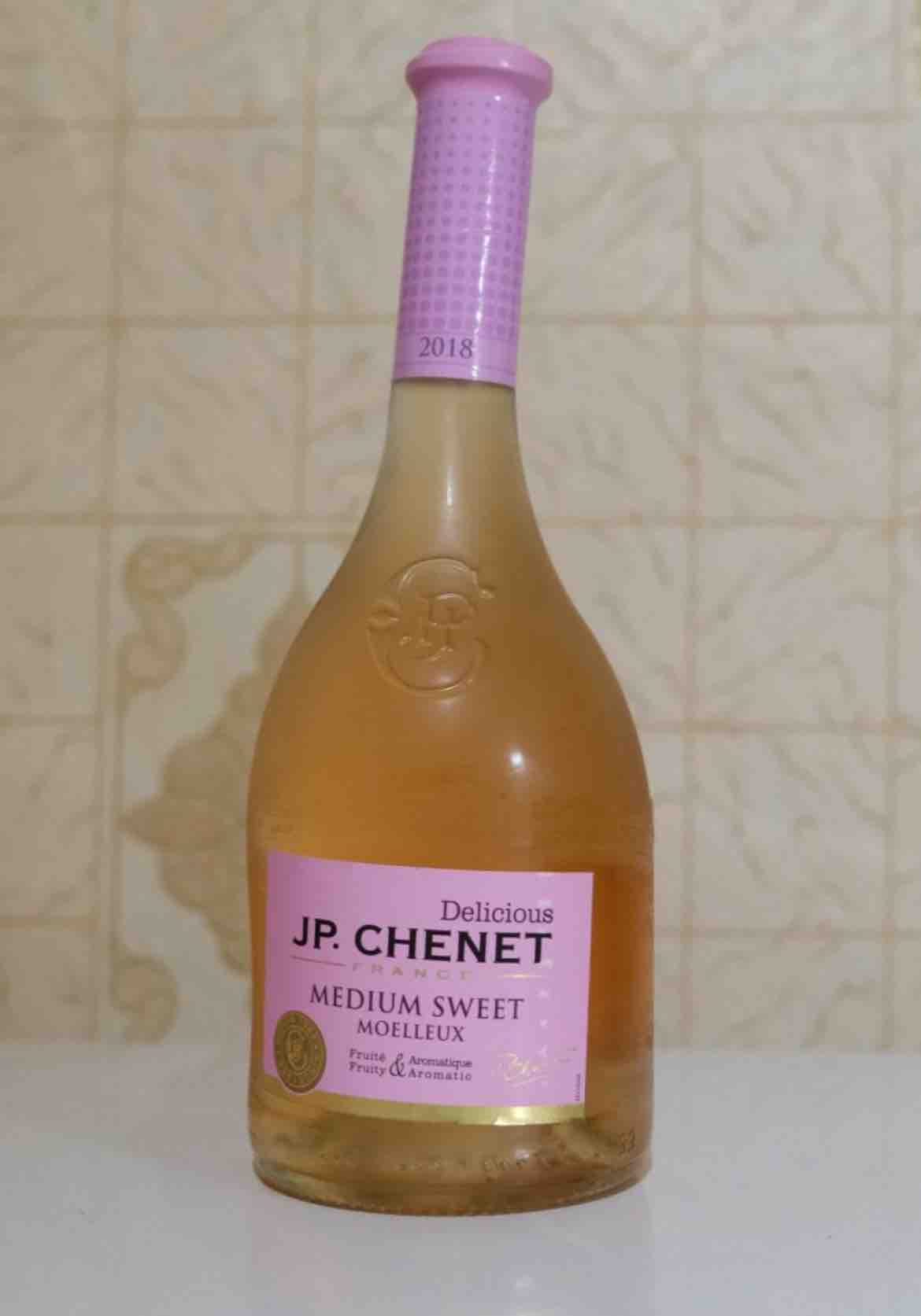 Chenet medium sweet. Вино j p CHENET Medium Sweet. Вино j. p. CHENET, "Medium Sweet" Rose. Вино jp CHENET Medium. Вино jp CHENET полусладкое.