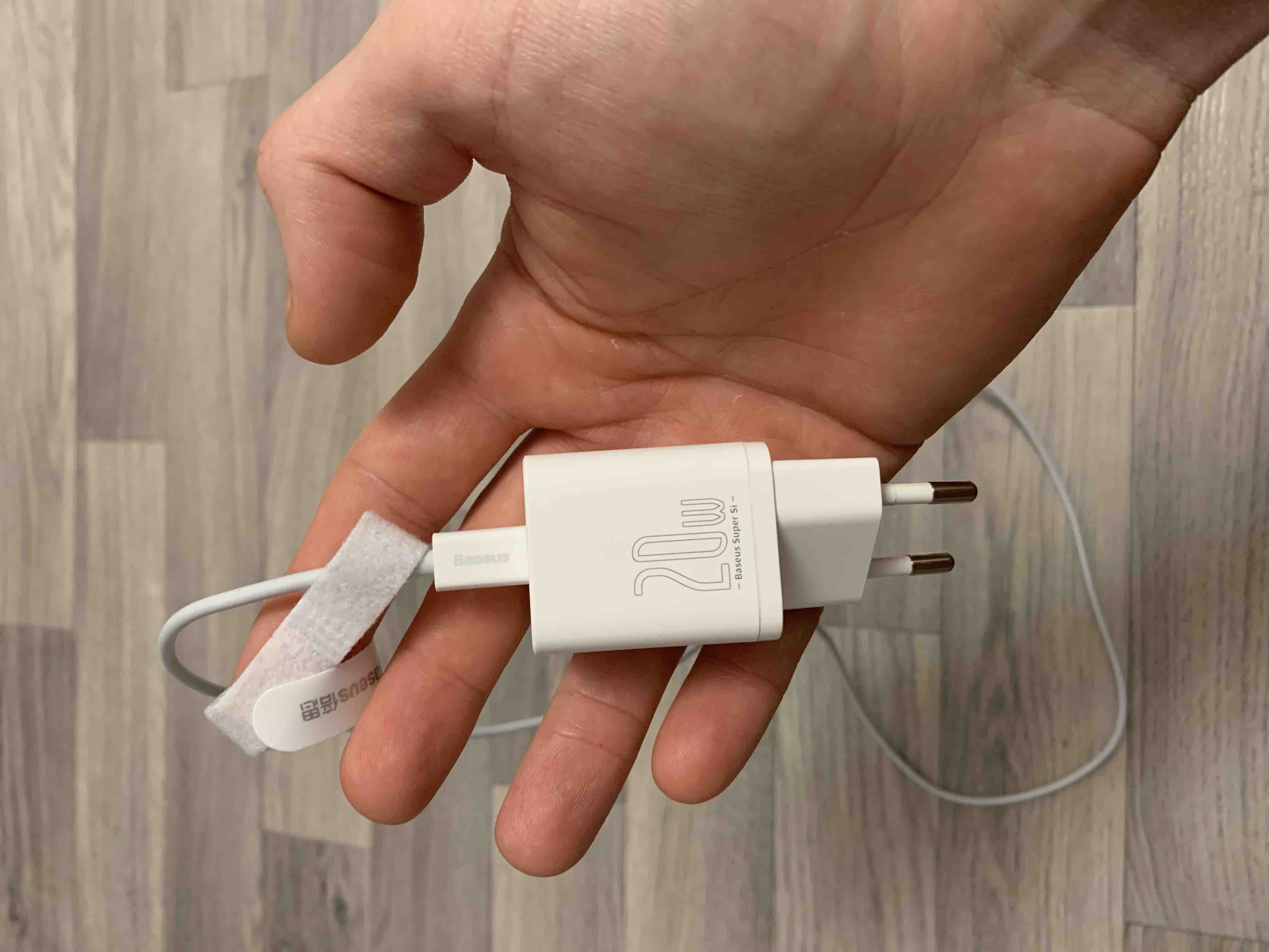 Сетевое ЗУ PD 3.0+QC 3.0 USB Type-C Baseus Super Si Quick Charger 1C -  Белое (TZCCSUP-B02), купить в Москве, цены в интернет-магазинах на  Мегамаркет