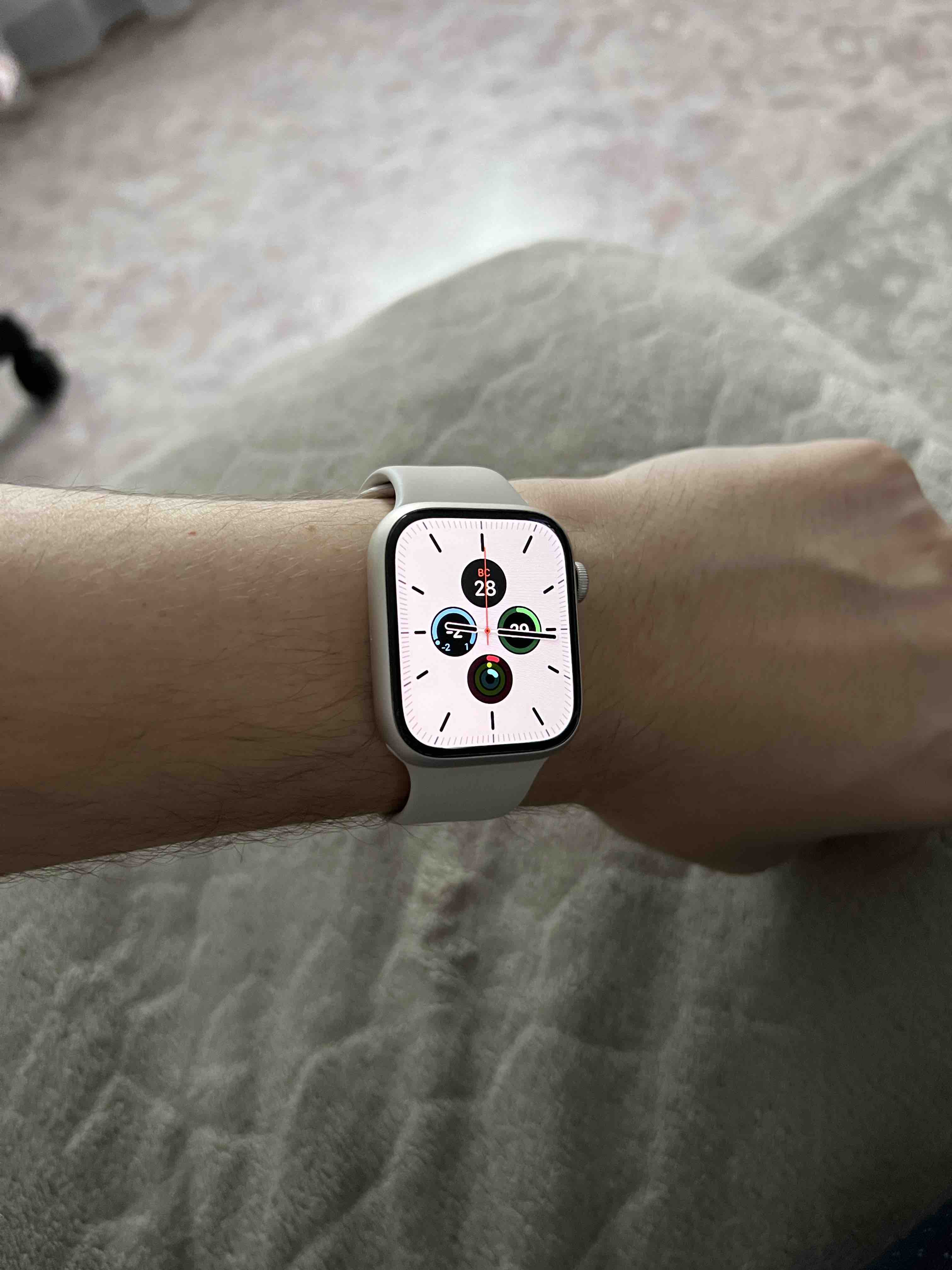 Смарт-часы Apple Watch Series 8 45mm Starlight Aluminium Sport S/M - отзывы  покупателей на маркетплейсе Мегамаркет | Артикул: 100058976402