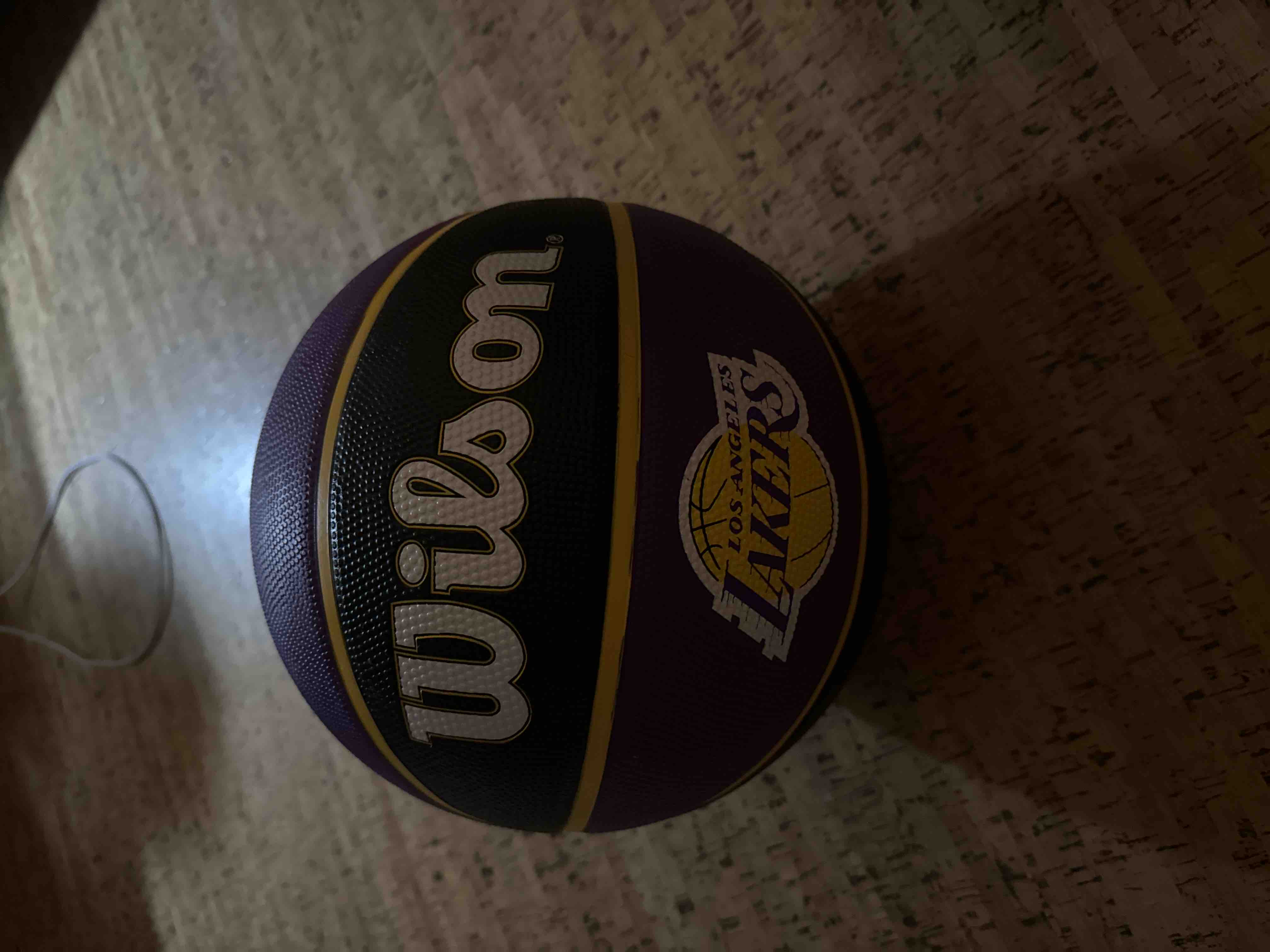 Мяч баскетбольный WILSON NBA Team Tribute La Lakers, р.7 WTB1300XBLAL -  купить в Москве, цены на Мегамаркет | 600004649500