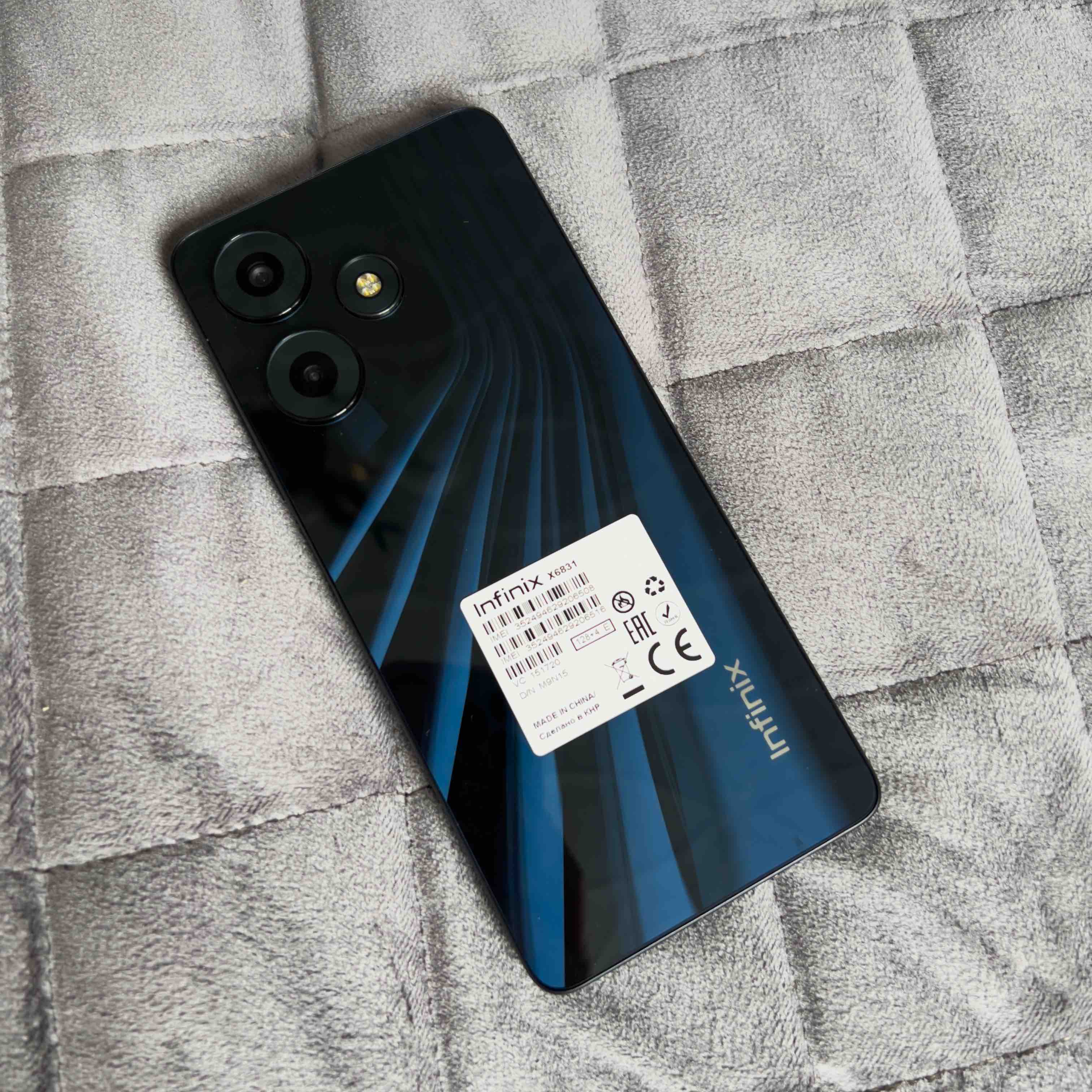 Смартфон Infinix Hot 30 4/128GB Racing Black, купить в Москве, цены в  интернет-магазинах на Мегамаркет