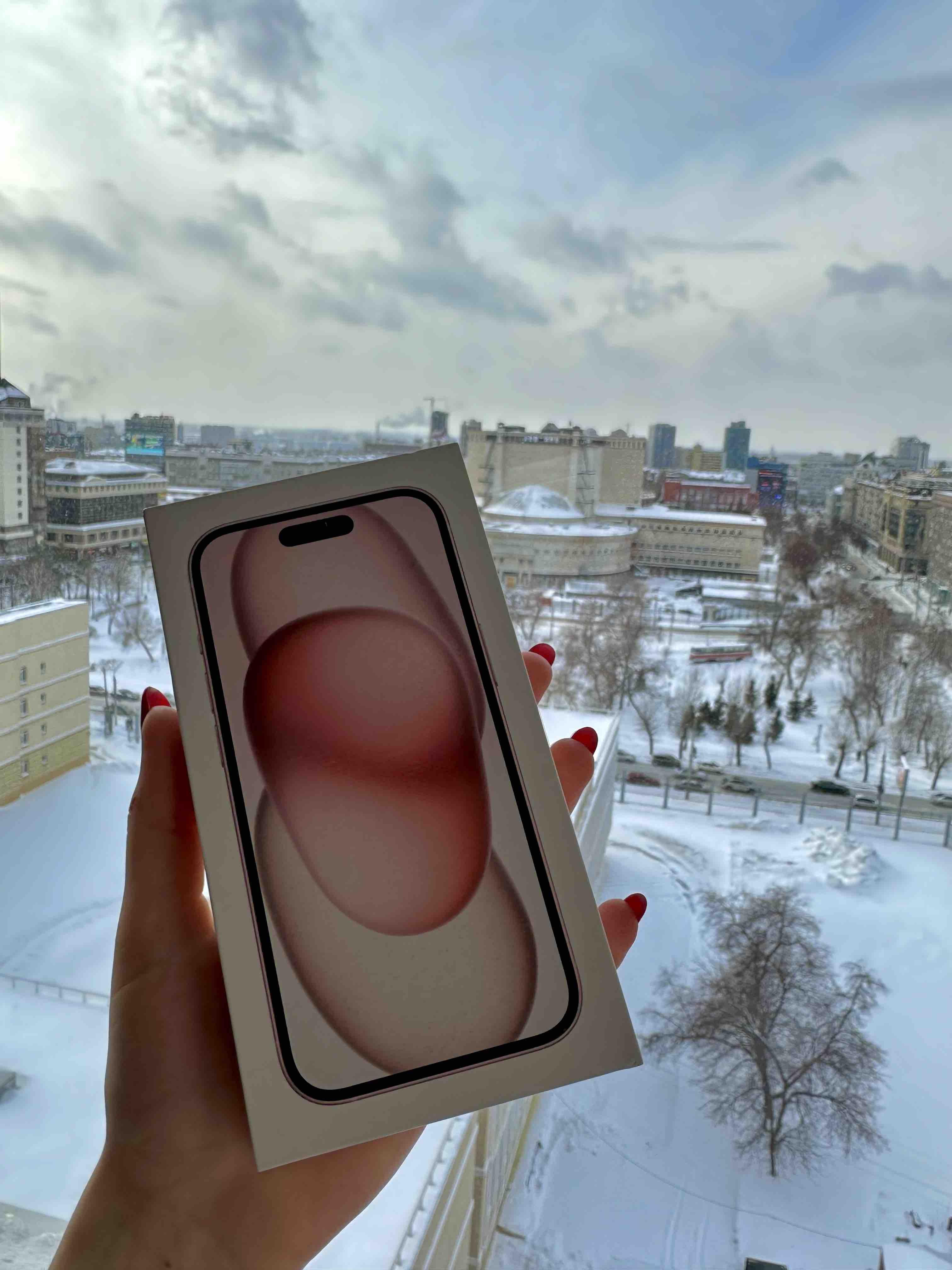 Смартфон Apple iPhone 15 128Gb 2 nano-sim Pink - отзывы покупателей на  Мегамаркет | 100060825475